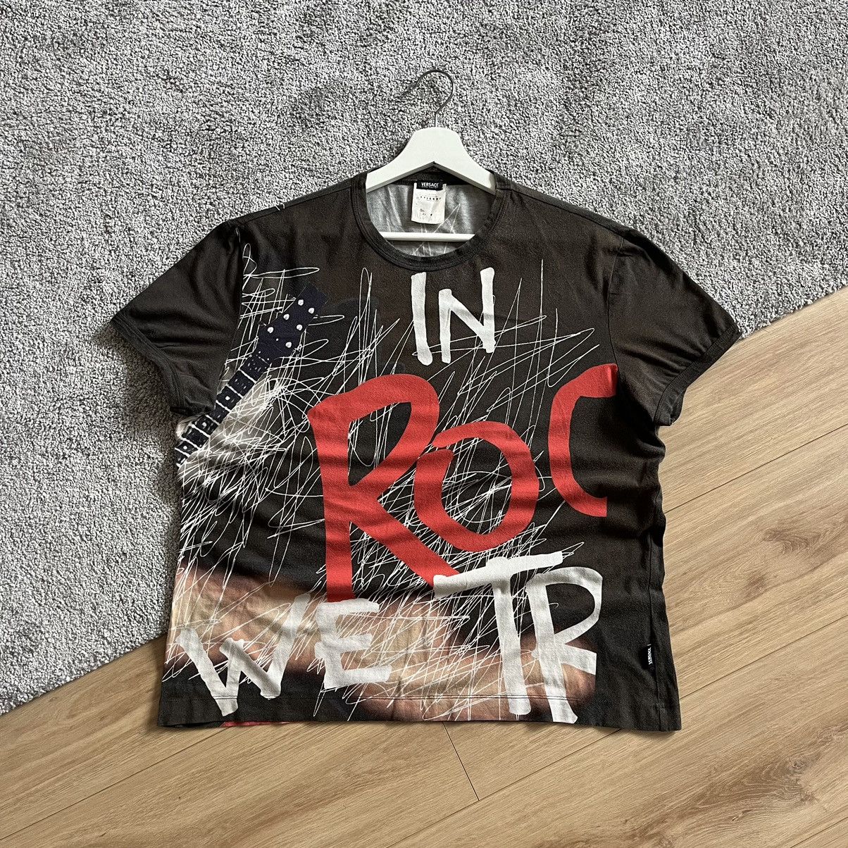 Versace Vintage Versace In Rock We Trust T-Shirt Size US S / EU 44-46 / 1 - 1 Thumbnail