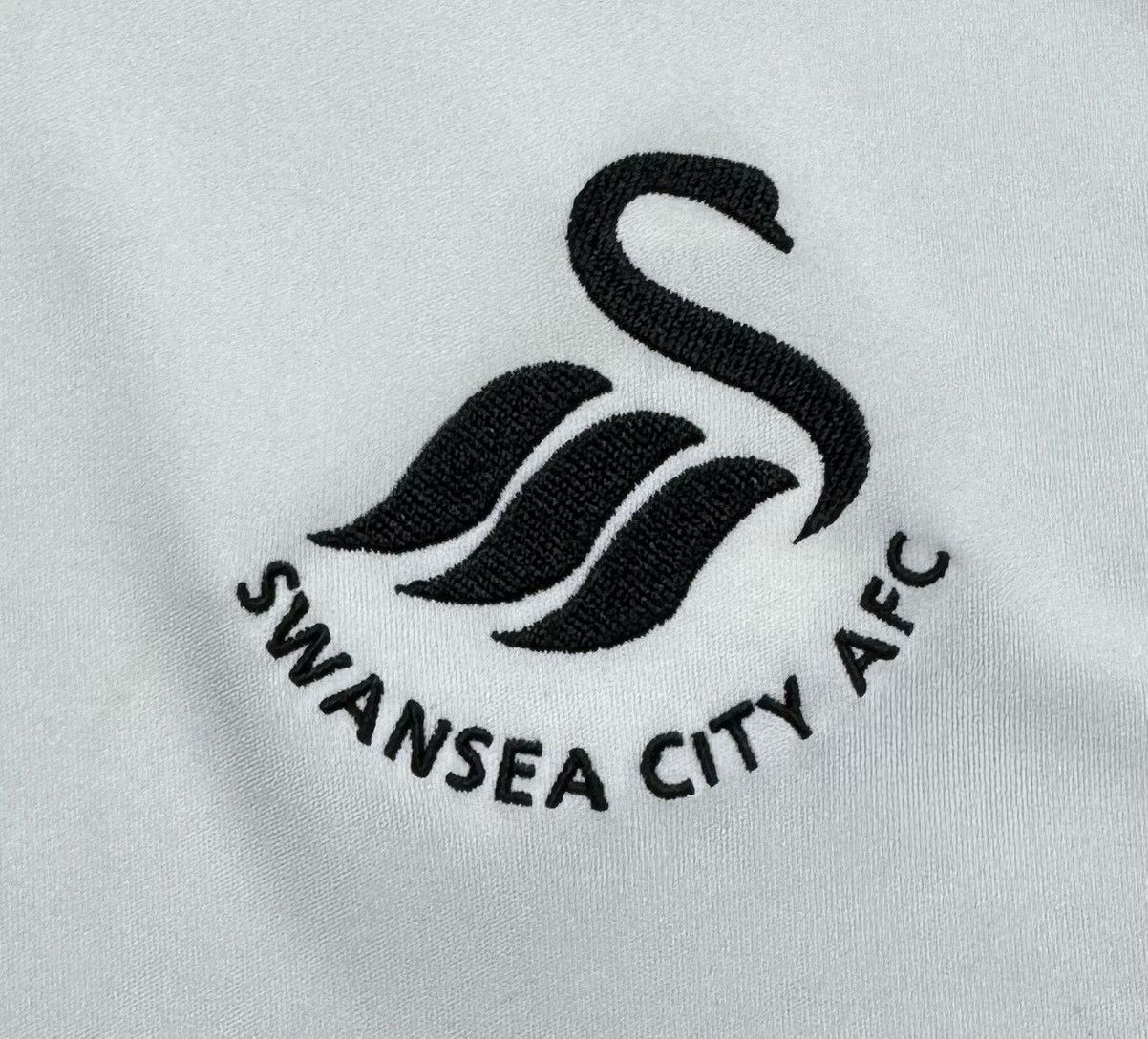 Adidas Swansea City 2011 2012 Home Shirt Soccer Jersey Adidas Size US S / EU 44-46 / 1 - 6 Thumbnail