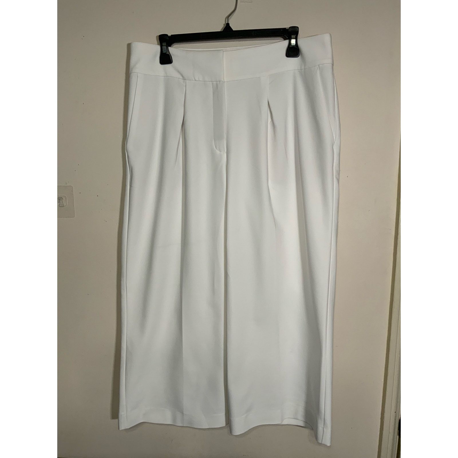 Express Express High Waisted White Baggy Pleated Wide Leg Jeans Size 34" / US 12 / IT 48 - 1 Thumbnail