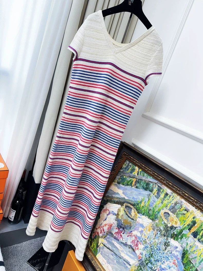 Chanel Chanel Early spring show red striped short-sleeved knitted Size XS / US 0-2 / IT 36-38 - 2 Thumbnail