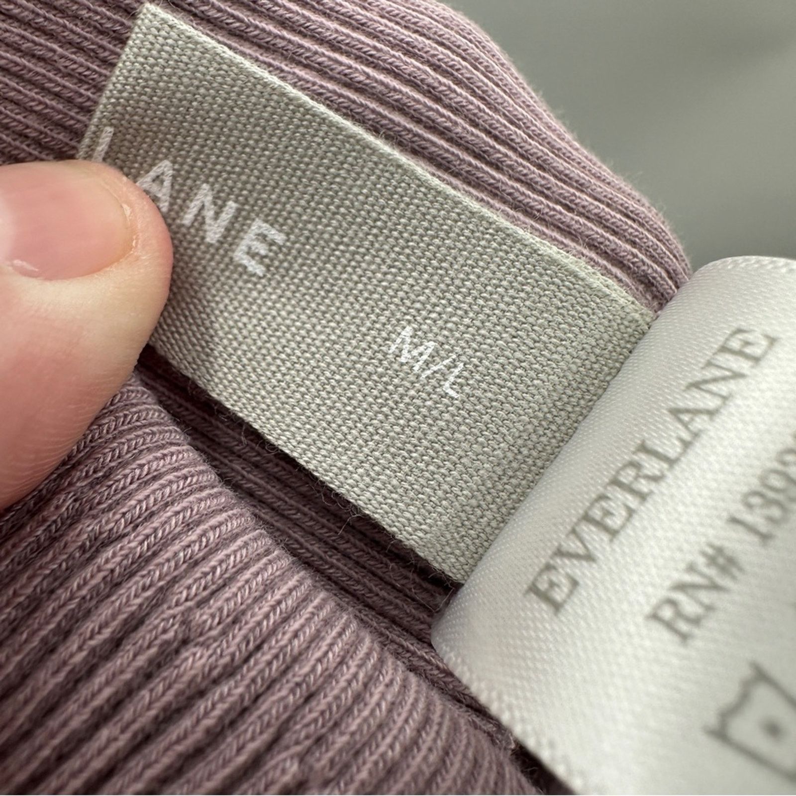 Everlane Everlane The Seamless High Rise Leggings in Dusty Purple Size 28" / US 6 / IT 42 - 9 Thumbnail