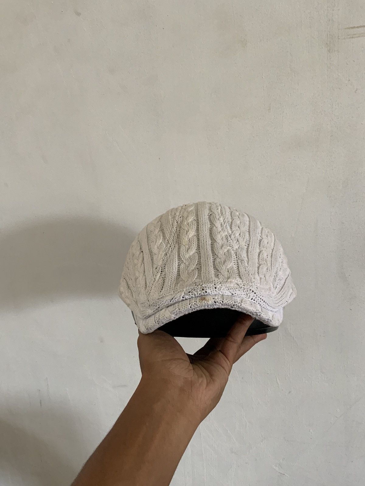 Japanese Brand Cross Stitch White Flat Baretta Hat Size ONE SIZE - 5 Thumbnail
