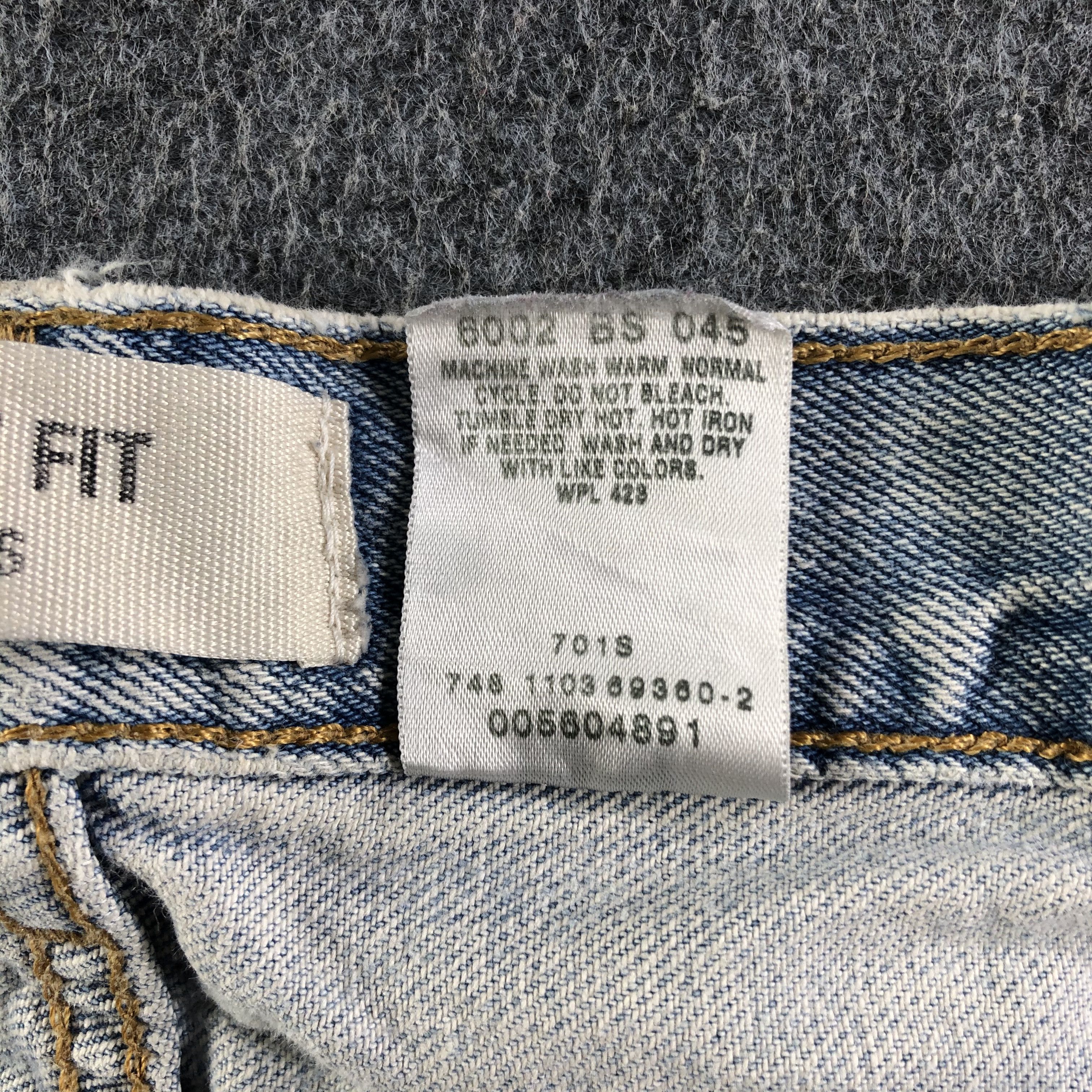 Levi's Vintage Levis 560 Jeans-J3231 Size US 39 - 14 Thumbnail