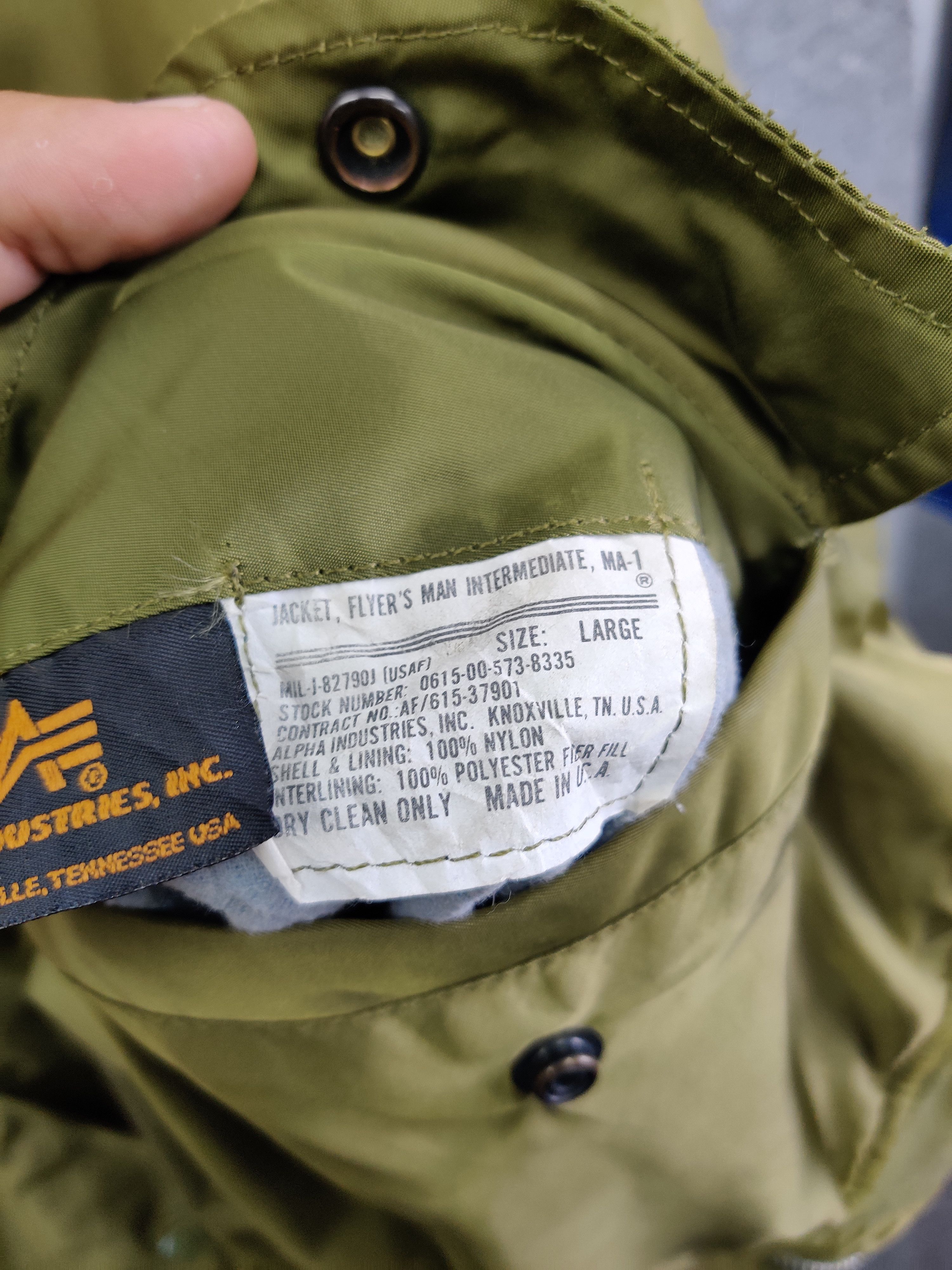 Alpha Industries Vintage 90s Alpha Industries Ma-1 Flight Bomber Jacket Size US L / EU 52-54 / 3 - 13 Thumbnail