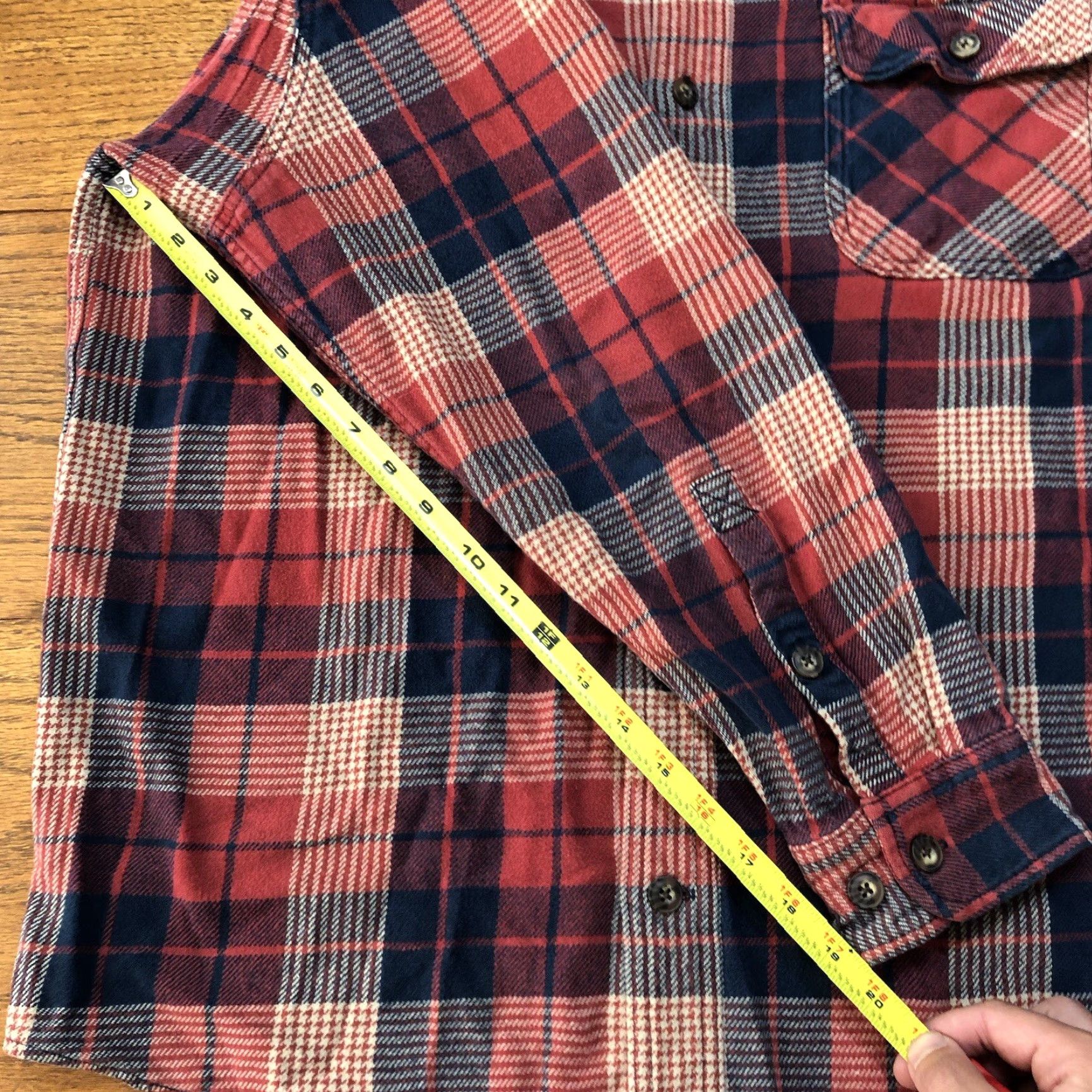 CO Duluth Trim Fit Flannel Shirt Mens Button-Down Plaid Red Blue Size US L / EU 52-54 / 3 - 8 Thumbnail