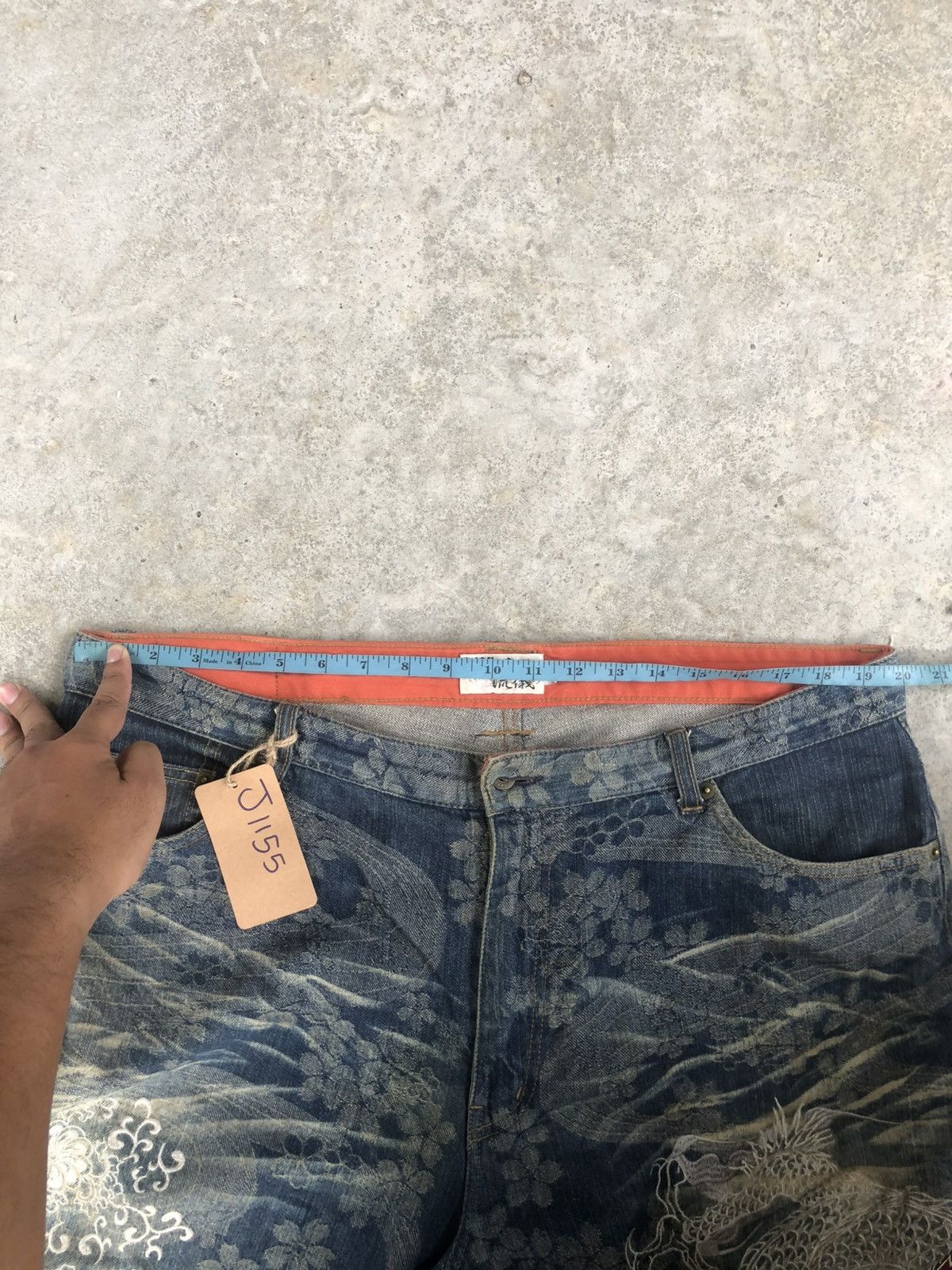 Karakuri Tamashii Karakuri Tamashii Embroidered Jeans Distressed Jeans Size US 39 - 23 Thumbnail