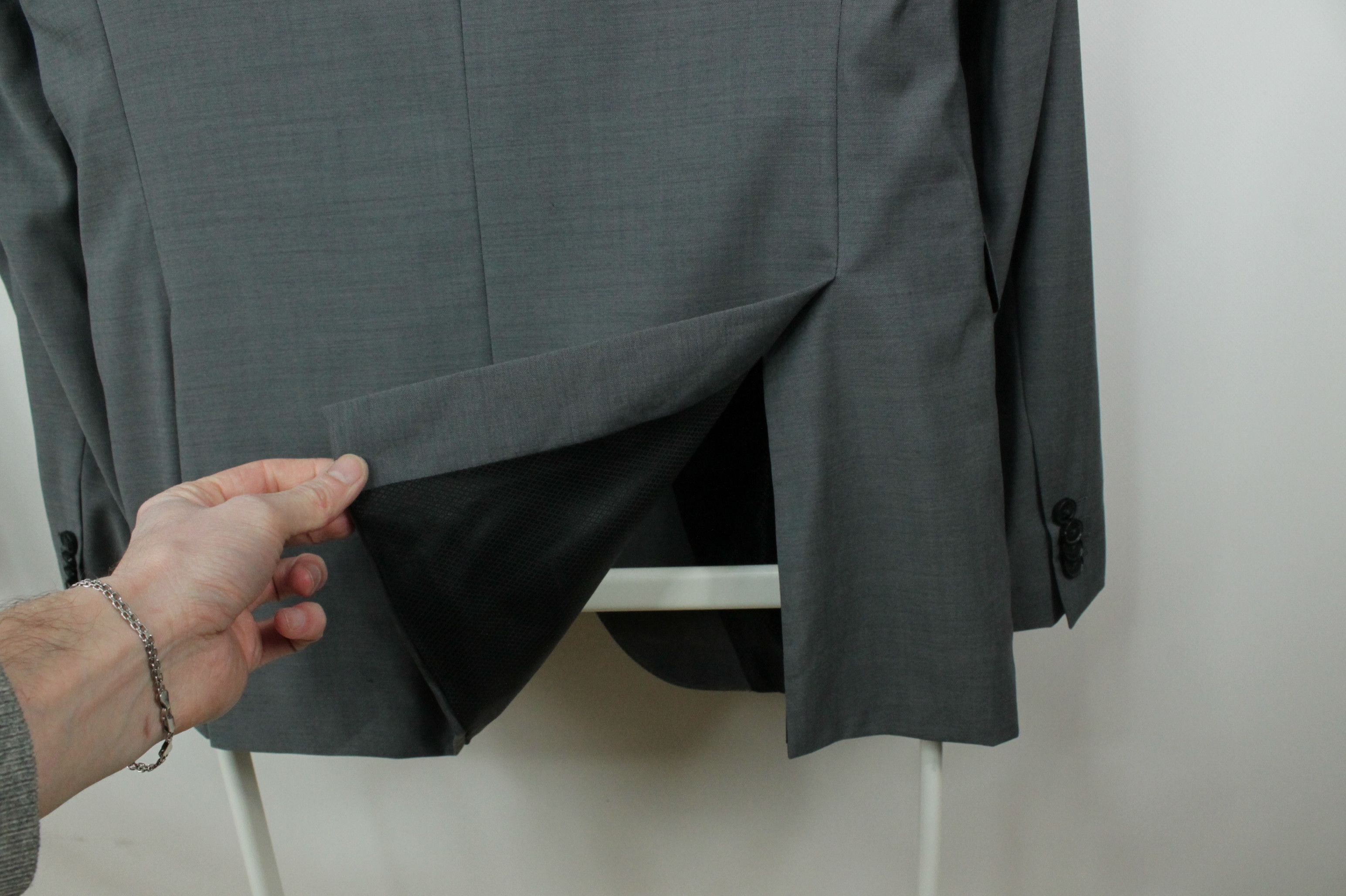 Hugo Boss Hugo Boss C-Jeffery/C-Simmons Gray Wool Formal Suit Men's Size 40L - 8 Thumbnail