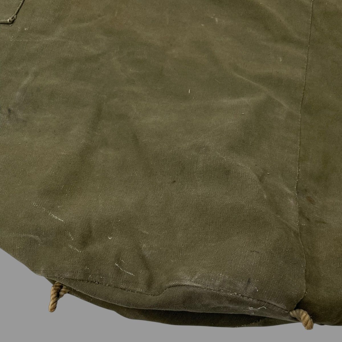 Vintage Vintage 1950s military duffle bag Size ONE SIZE - 6 Thumbnail