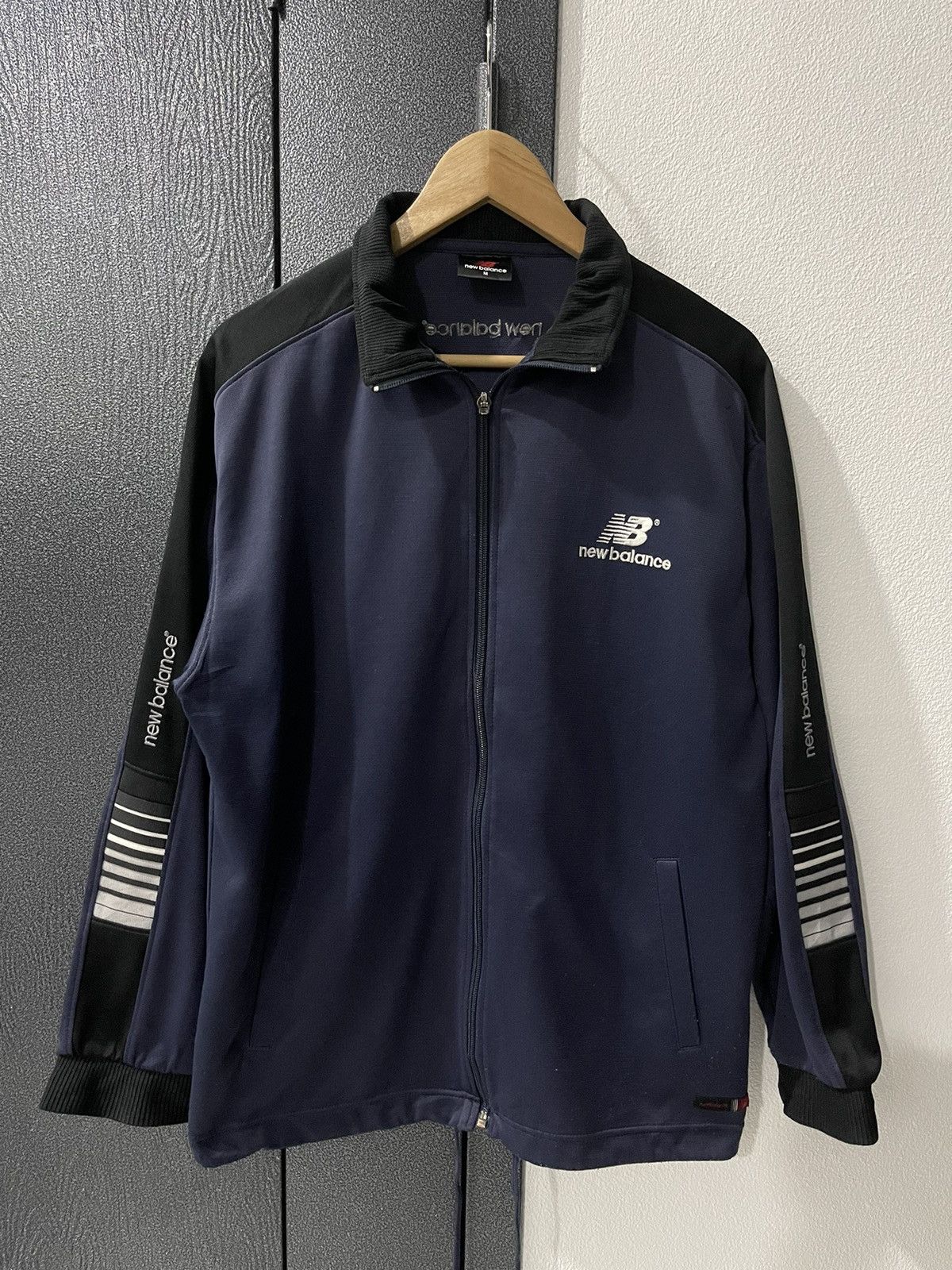 New Balance Embroidery Logo Zipper Jacket