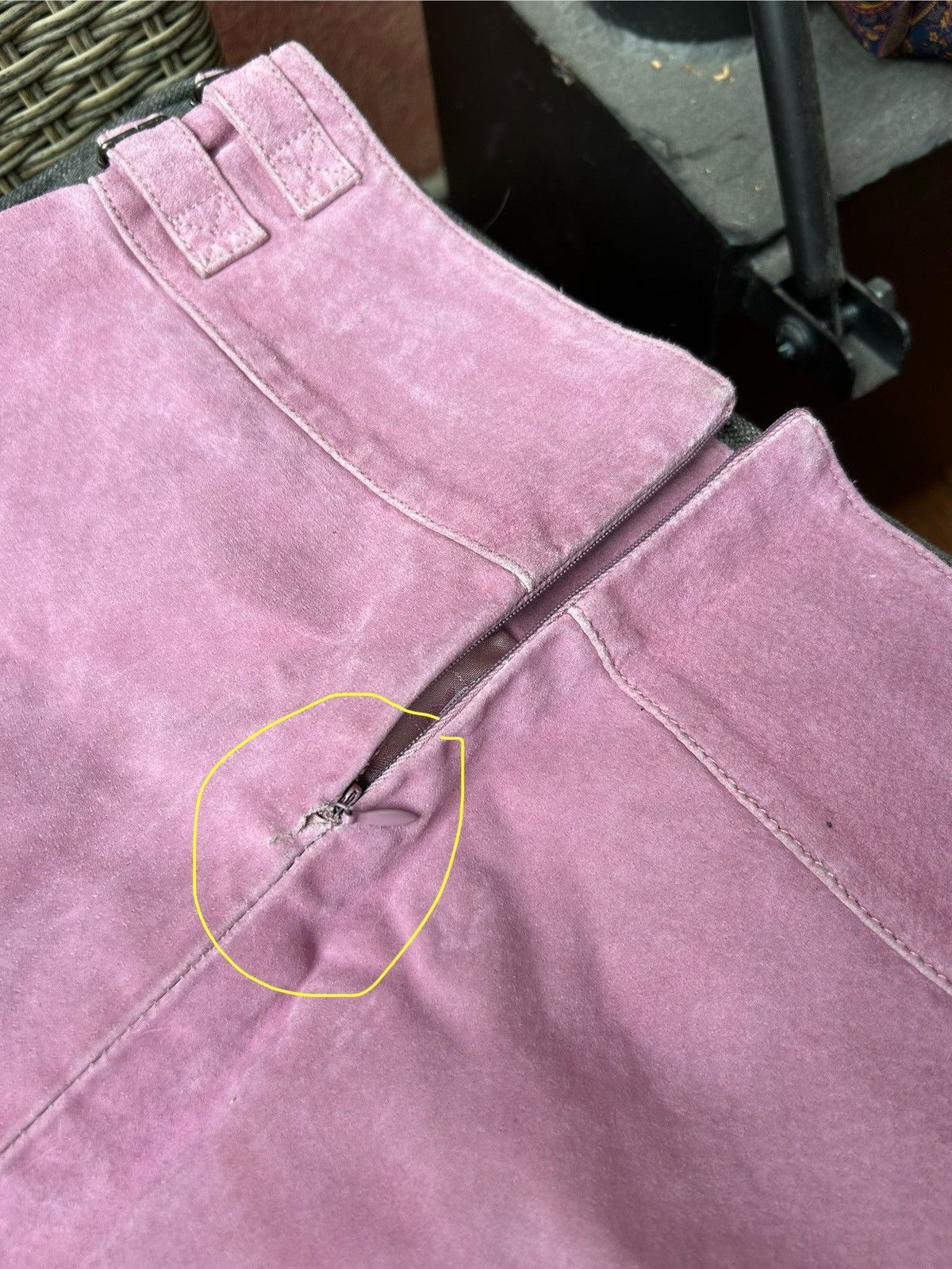 Playboy Vintage Playboy Pink Suede Bunny Head Logo Mini Wrap Skirt Size 32" / US 10 / IT 46 - 11 Thumbnail