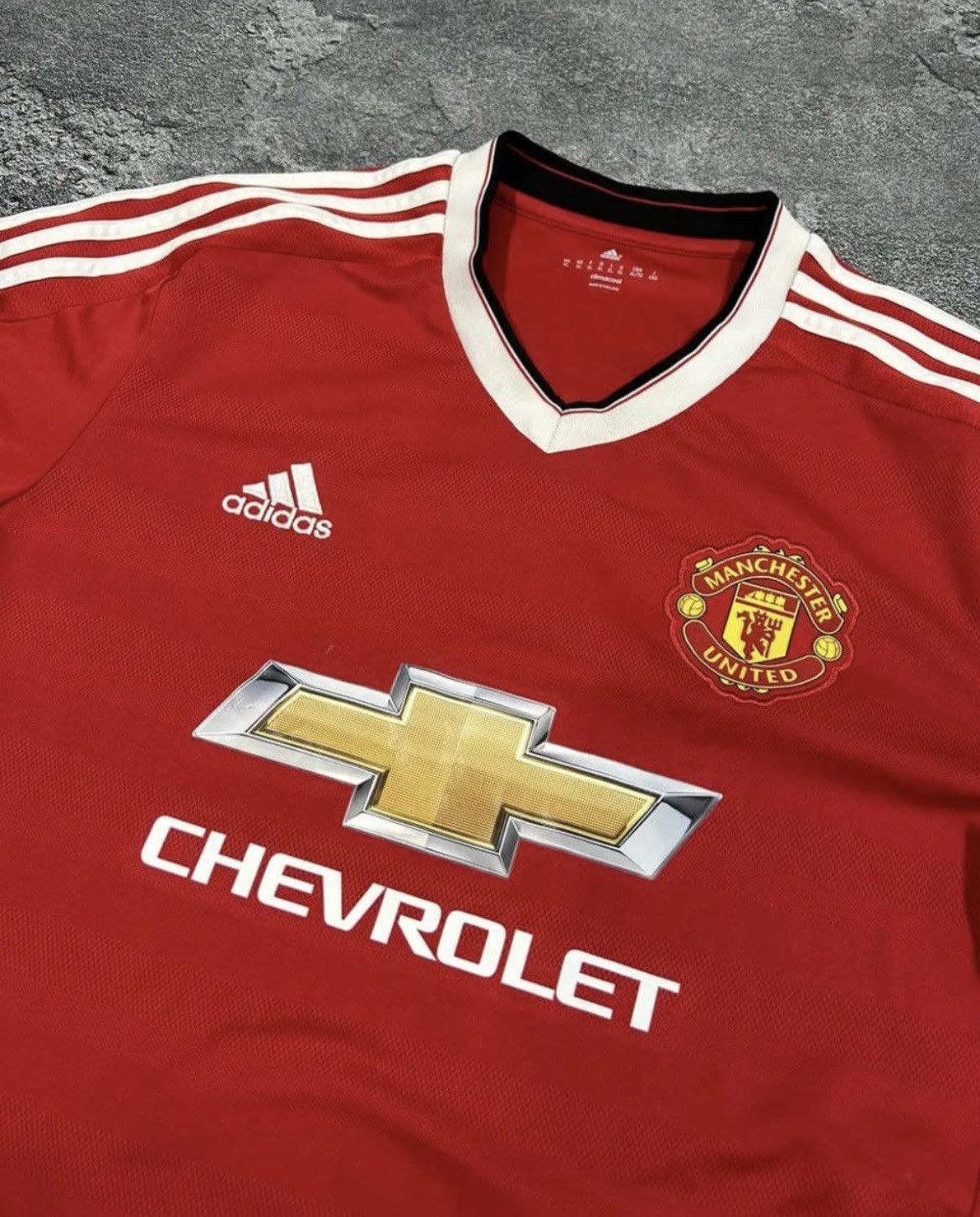 Vintage Manchester United 2015/16 Home Jersey by adidas Size US L / EU 52-54 / 3 - 3 Thumbnail