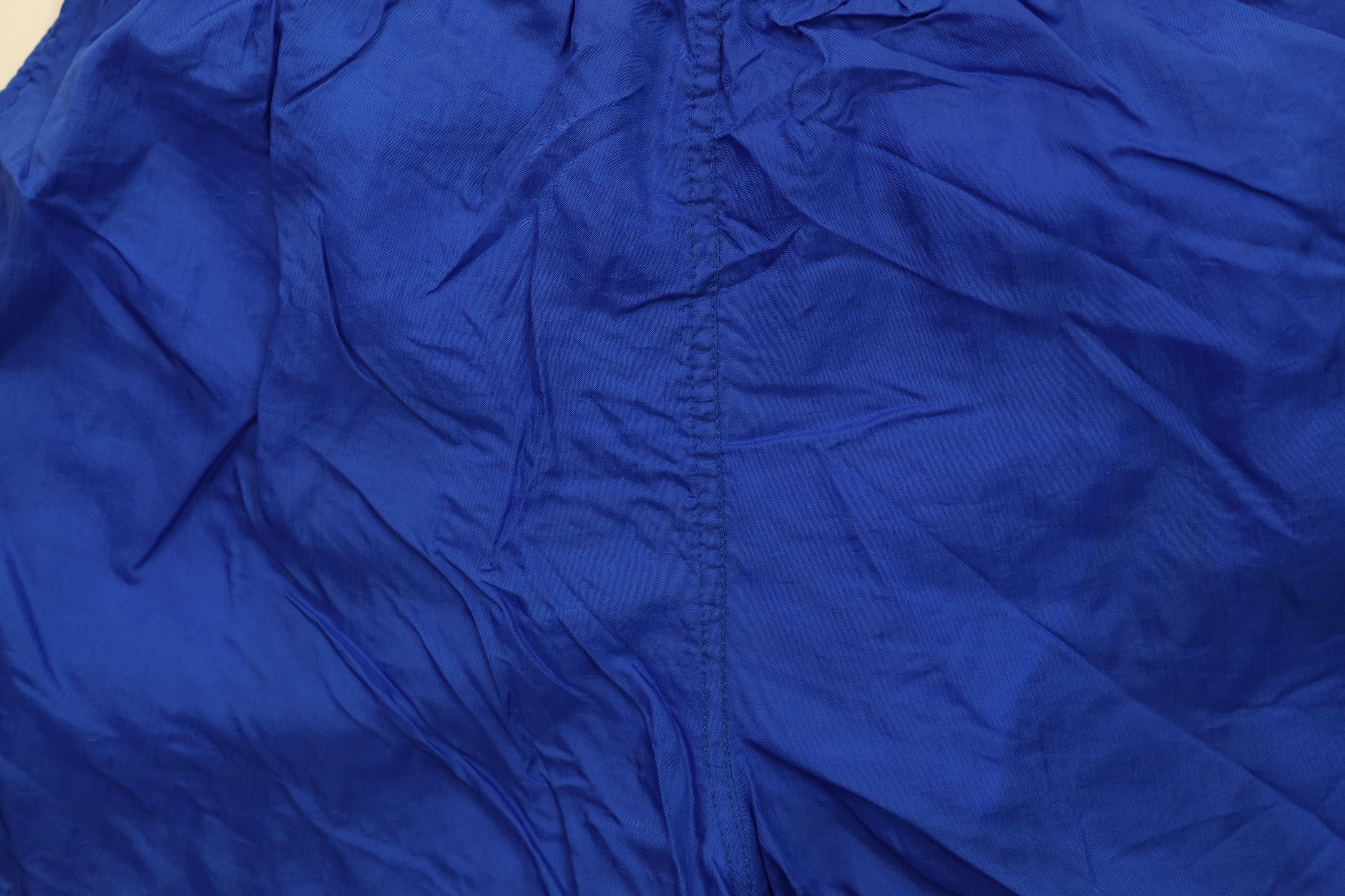 Vintage Vintage 90s Y2K Streetwear Running Jogging Soccer Shorts Size US 34 / EU 50 - 9 Thumbnail