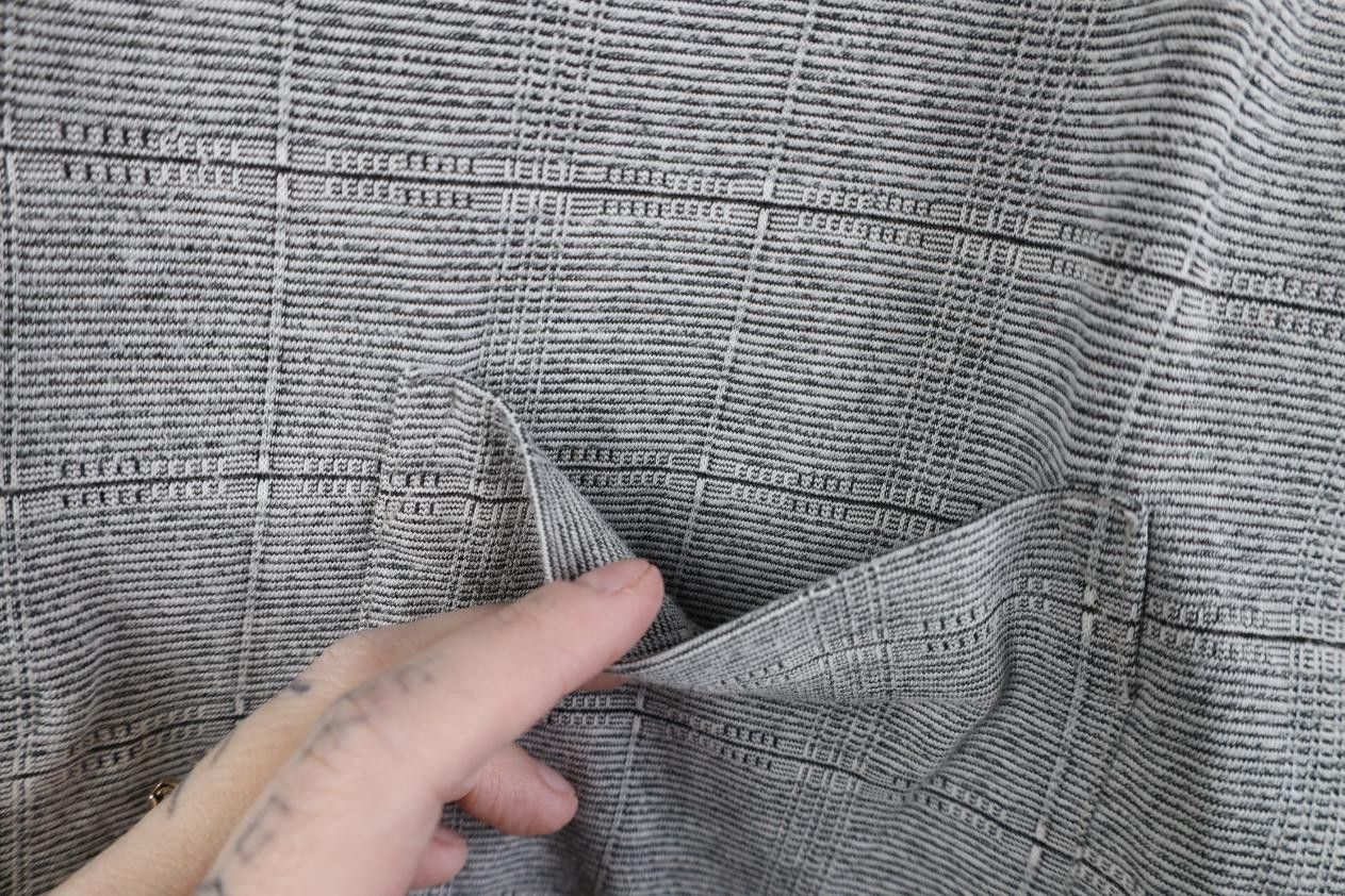 Vintage Vintage 90s Streetwear Checkered Knit Polo Shirt Gray Size US L / EU 52-54 / 3 - 4 Thumbnail