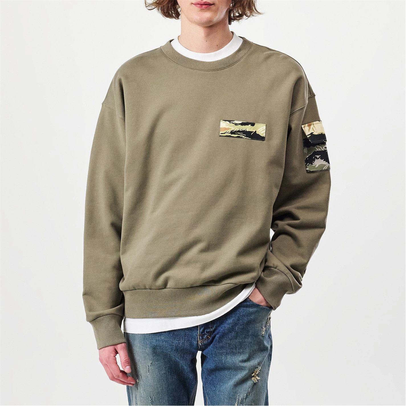 Givenchy o1g2r1mq0426 Camo Sweatshirt in Green Size US L / EU 52-54 / 3 - 1 Thumbnail