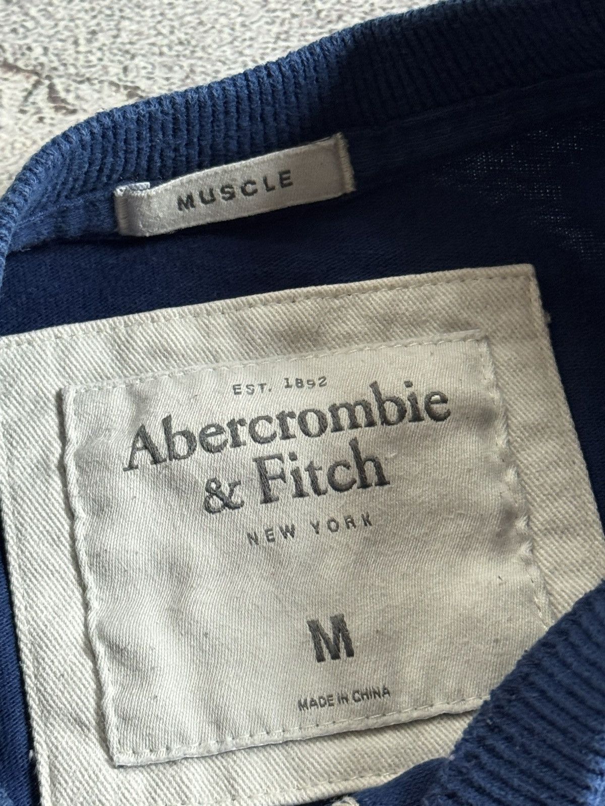 Abercrombie & Fitch Abercrombie & Fitch M/size sweatshirt jumper crewneck Y2K Size US M / EU 48-50 / 2 - 5 Thumbnail