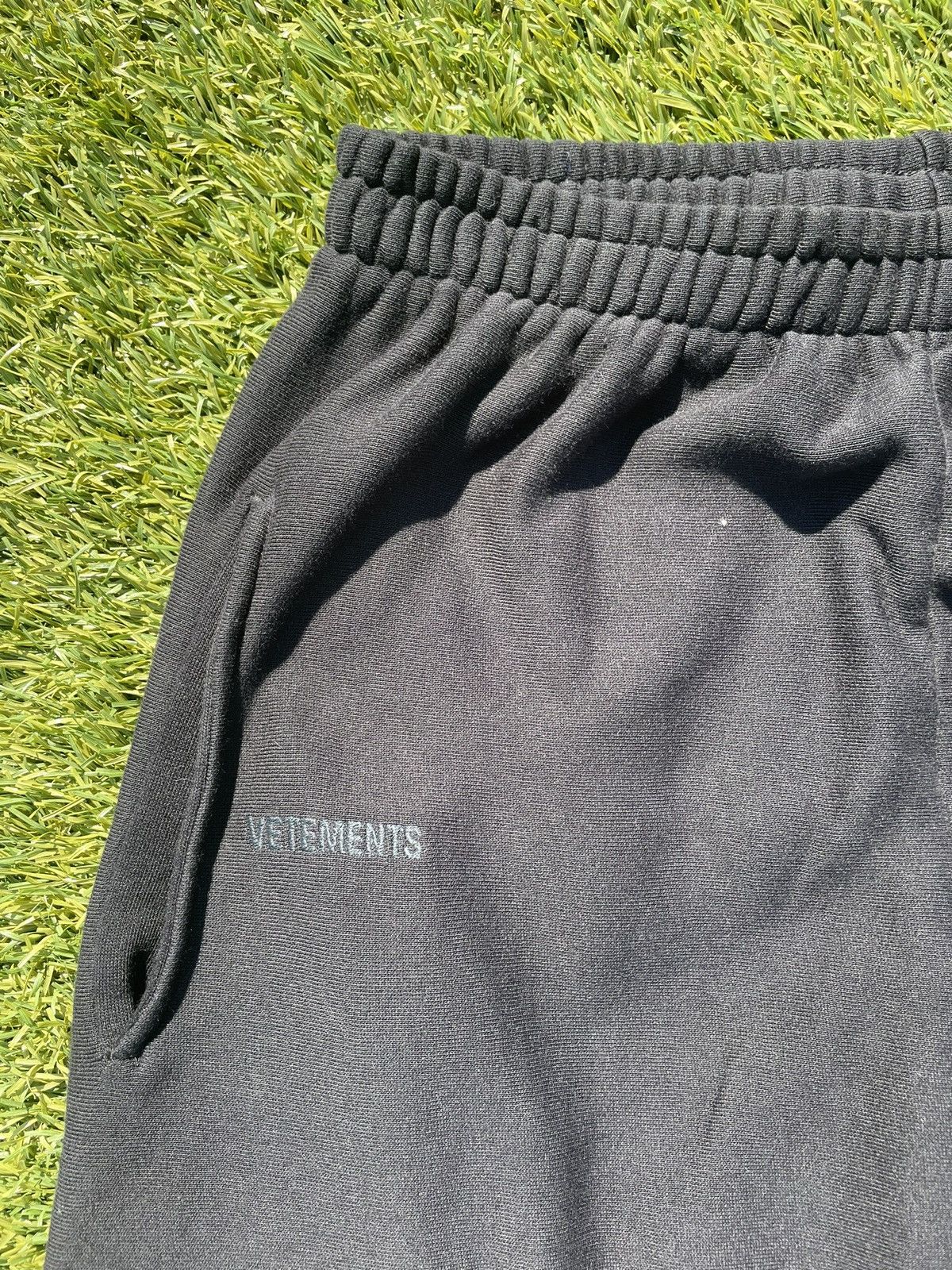 Vetements SS19 Vetements Marine Infantries Assault Rifle Set Size US M / EU 48-50 / 2 - 11 Thumbnail