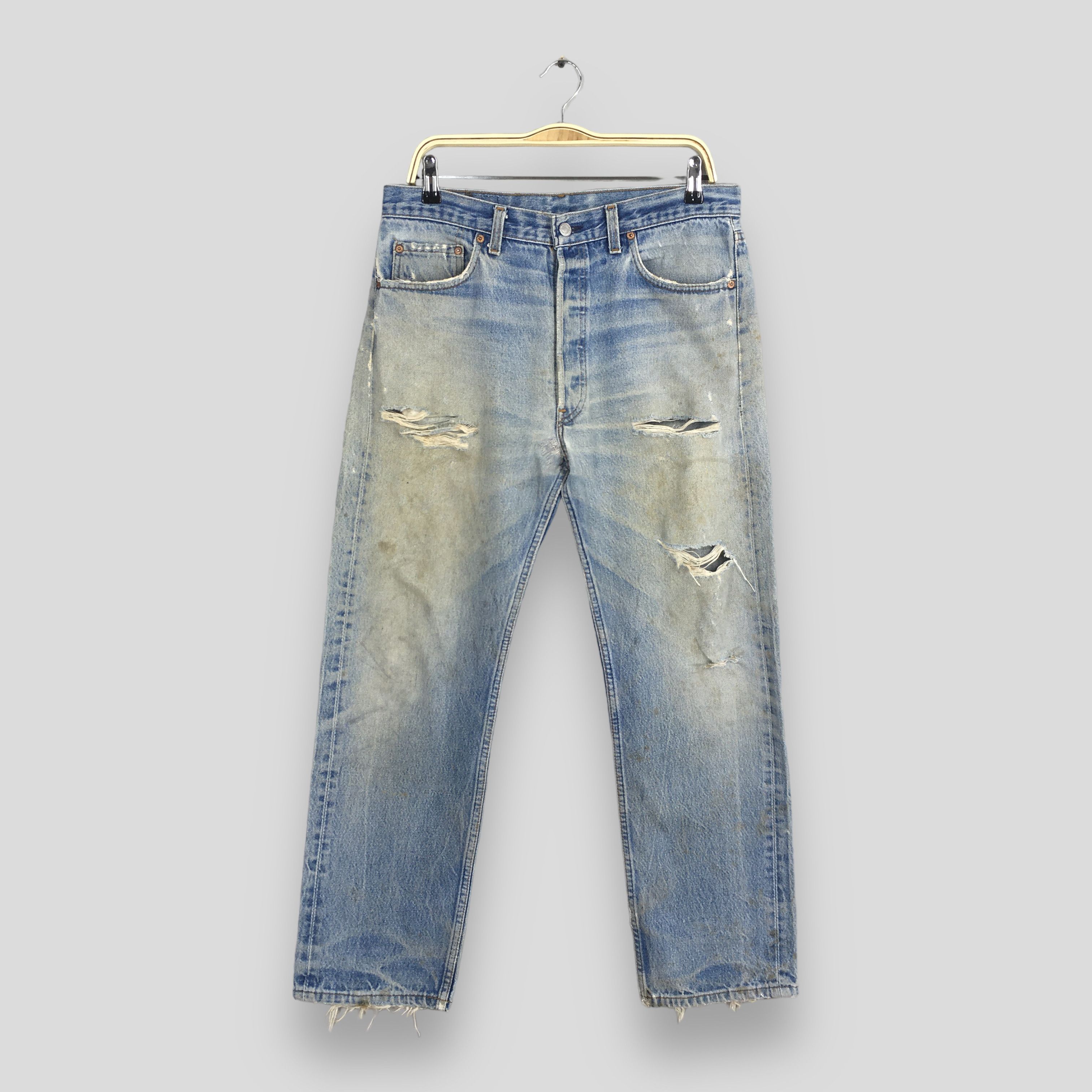 image of Size 32X28 Vintage 90's Levi's 501 Faded Blue Jeans, Men's