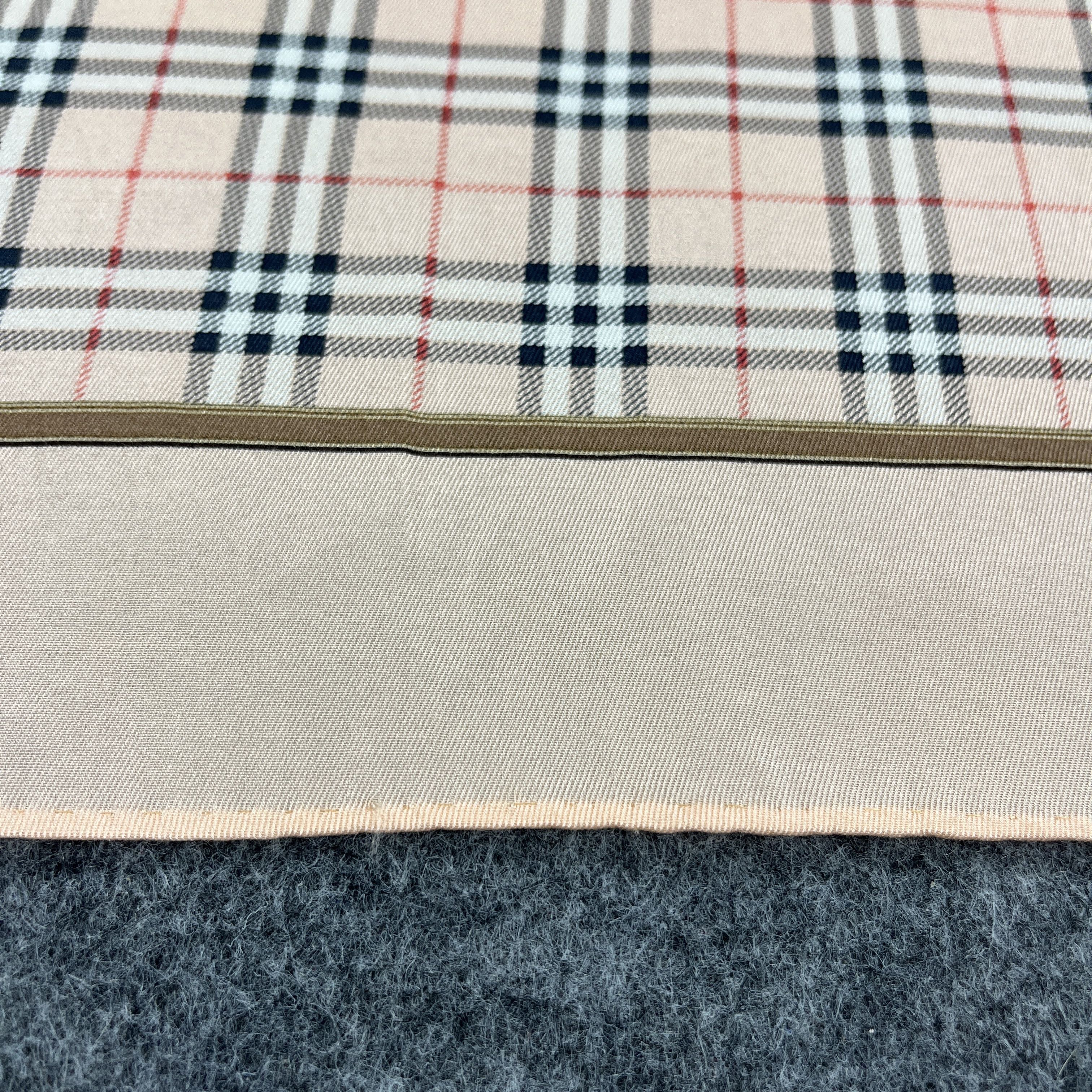 Burberry Burberry Handkerchief / Bandana / Neckerchief B999 Size ONE SIZE - 6 Thumbnail