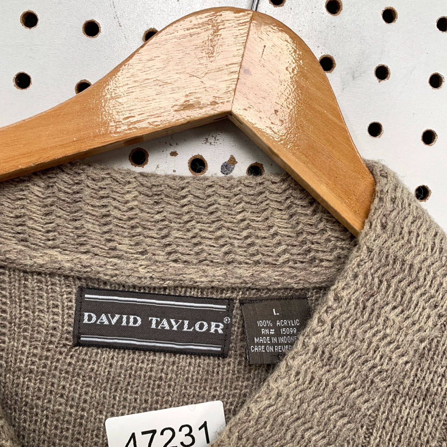 Vintage VINTAGE David Taylor Cardigan Sweater Mens M Brown Long Sleeve Acrylic Grandpa Size US M / EU 48-50 / 2 - 3 Thumbnail