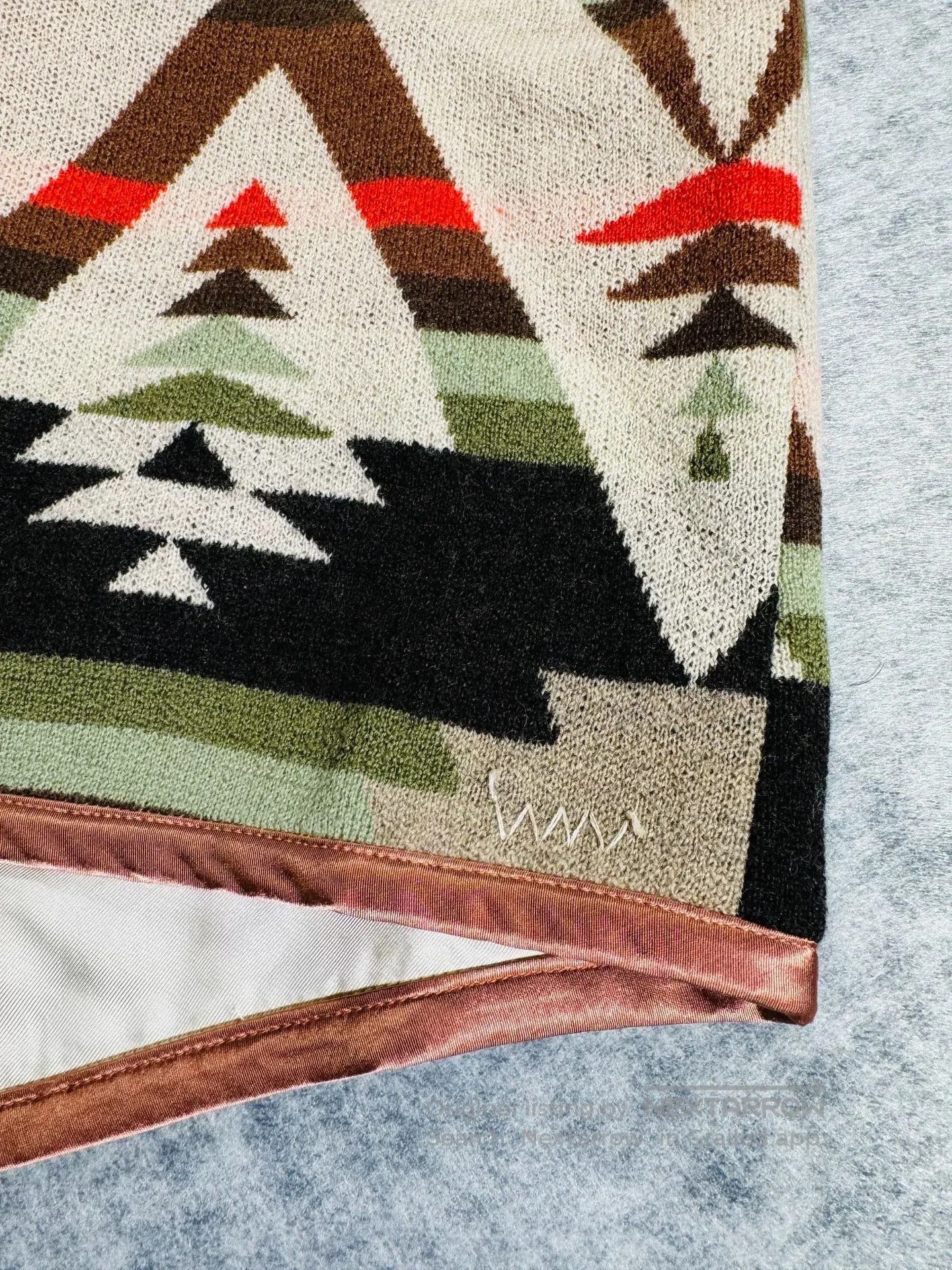 unique jacquard vest from wmv.