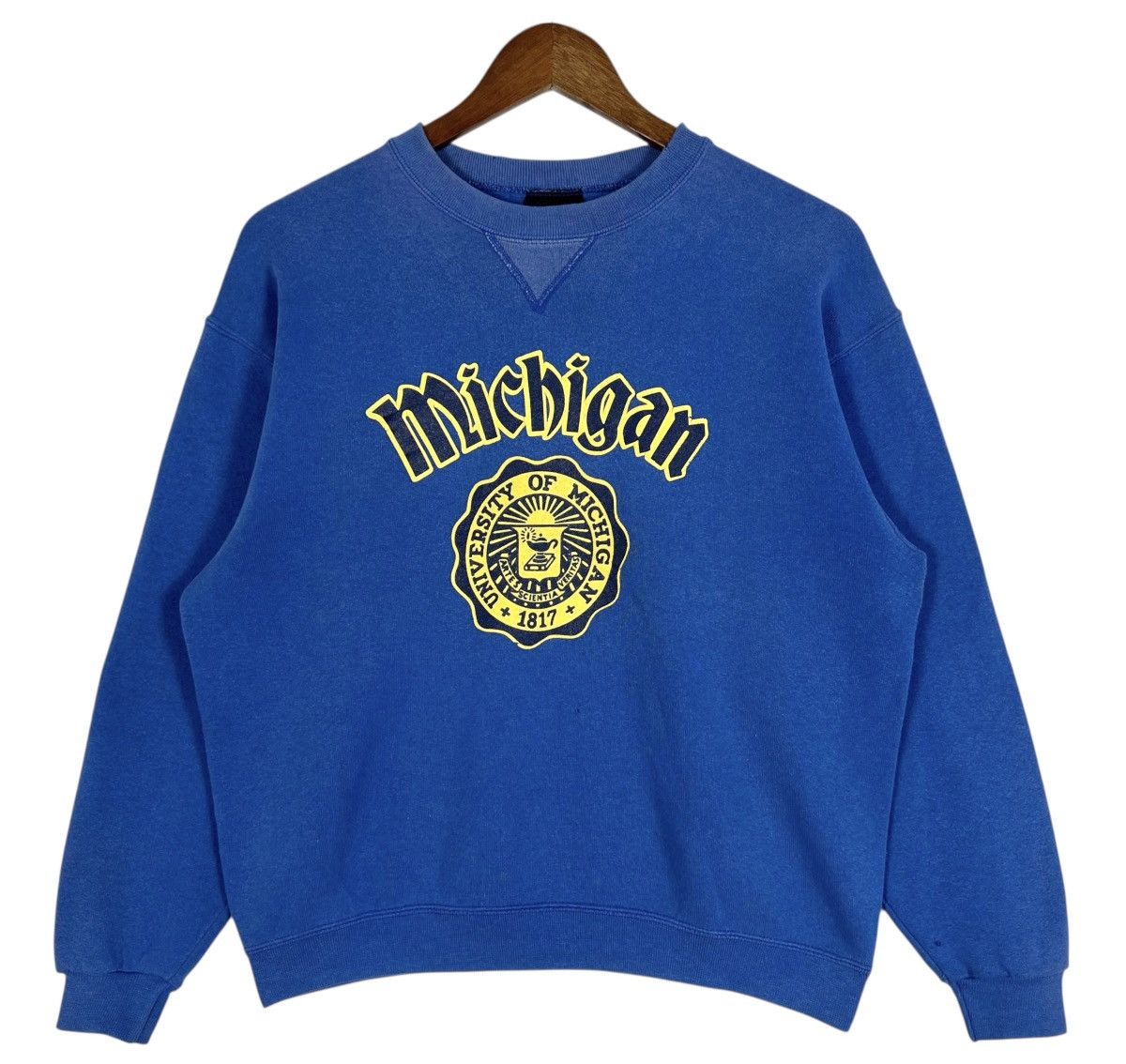 Vintage 90s Vintage University of Michigan Wolverines Crew Neck Size US M / EU 48-50 / 2 - 1 Thumbnail