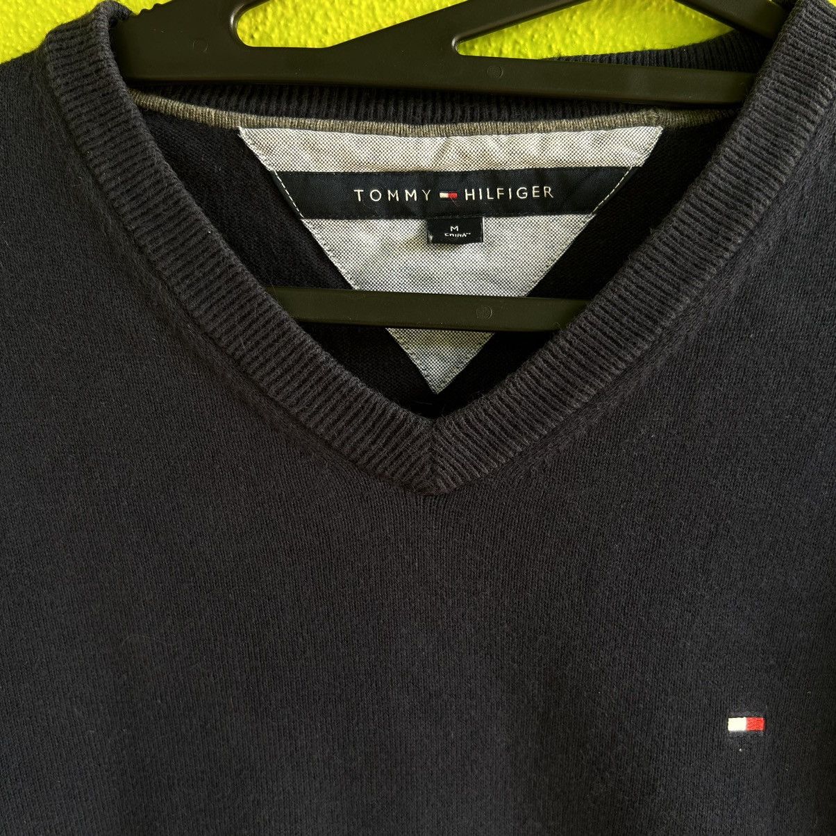 Tommy Hilfiger Vintage Tommy Hilfiger Long Sleeve Sweatshirt Size US S / EU 44-46 / 1 - 2 Thumbnail
