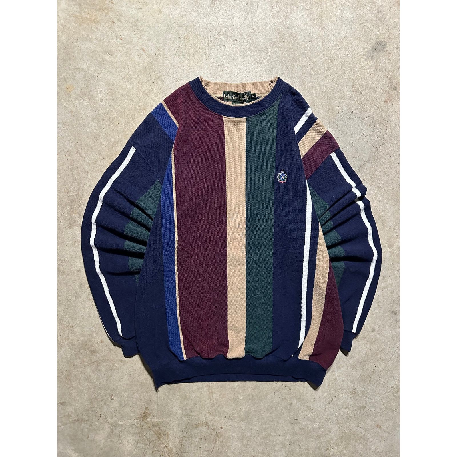 Vintage Vintage Knights of the Round Table Crest Striped Sweatshirt Size US L / EU 52-54 / 3 - 1 Thumbnail
