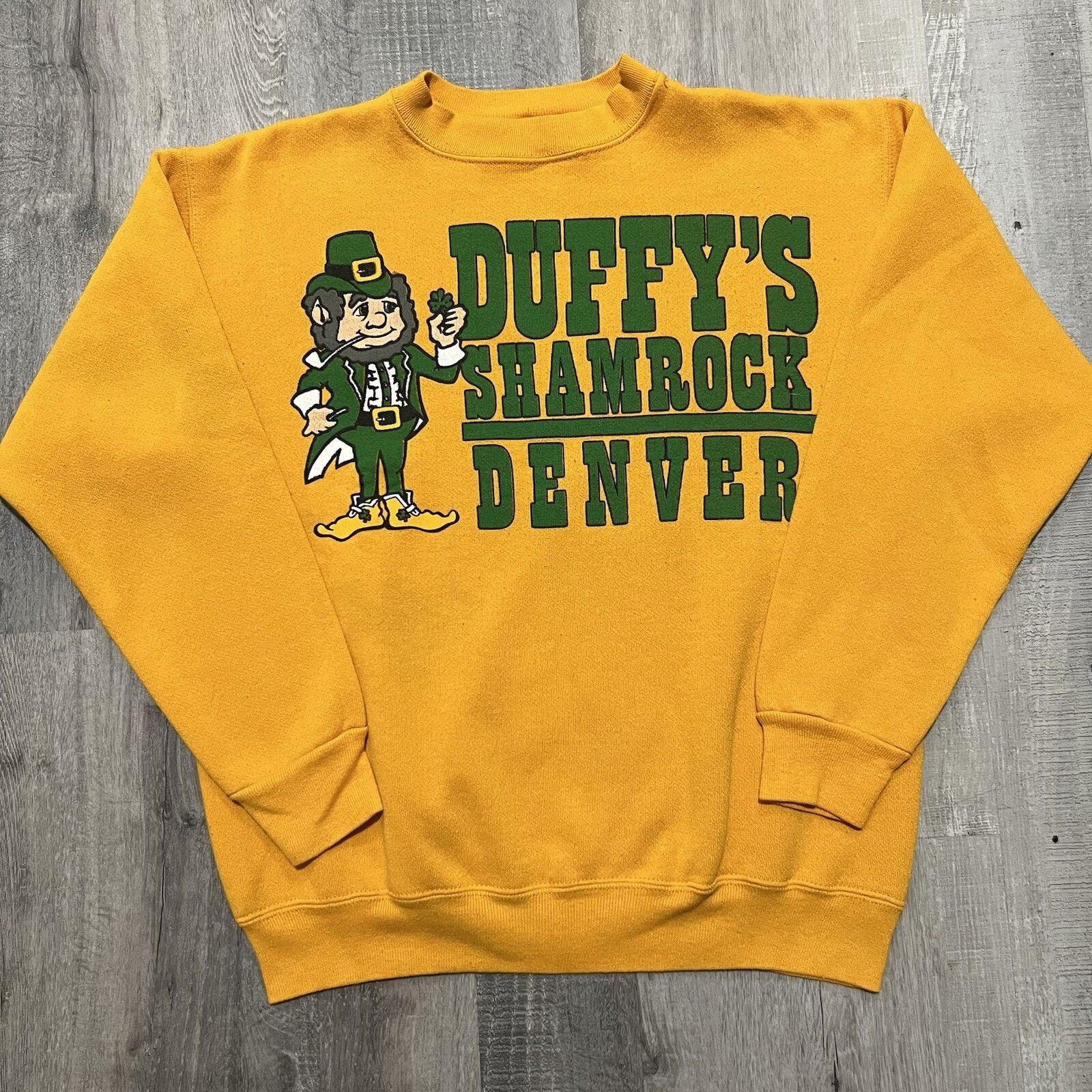 Vintage VTG 1970s Duffys Shamrock Bar Denver Yellow Irish Sweatshirt Size US M / EU 48-50 / 2 - 1 Thumbnail
