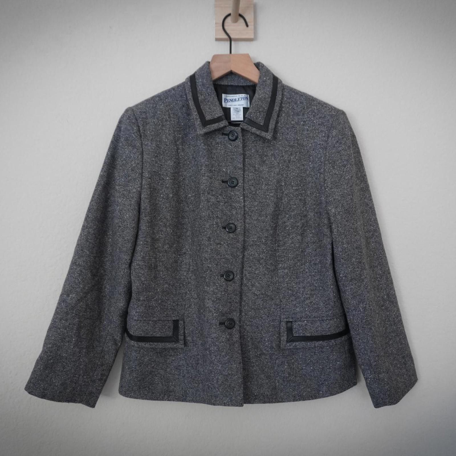 Pendleton Pendleton Jacket Women's 10 Grey Leather Trim Lambs Wool Size L / US 10 / IT 46 - 1 Thumbnail