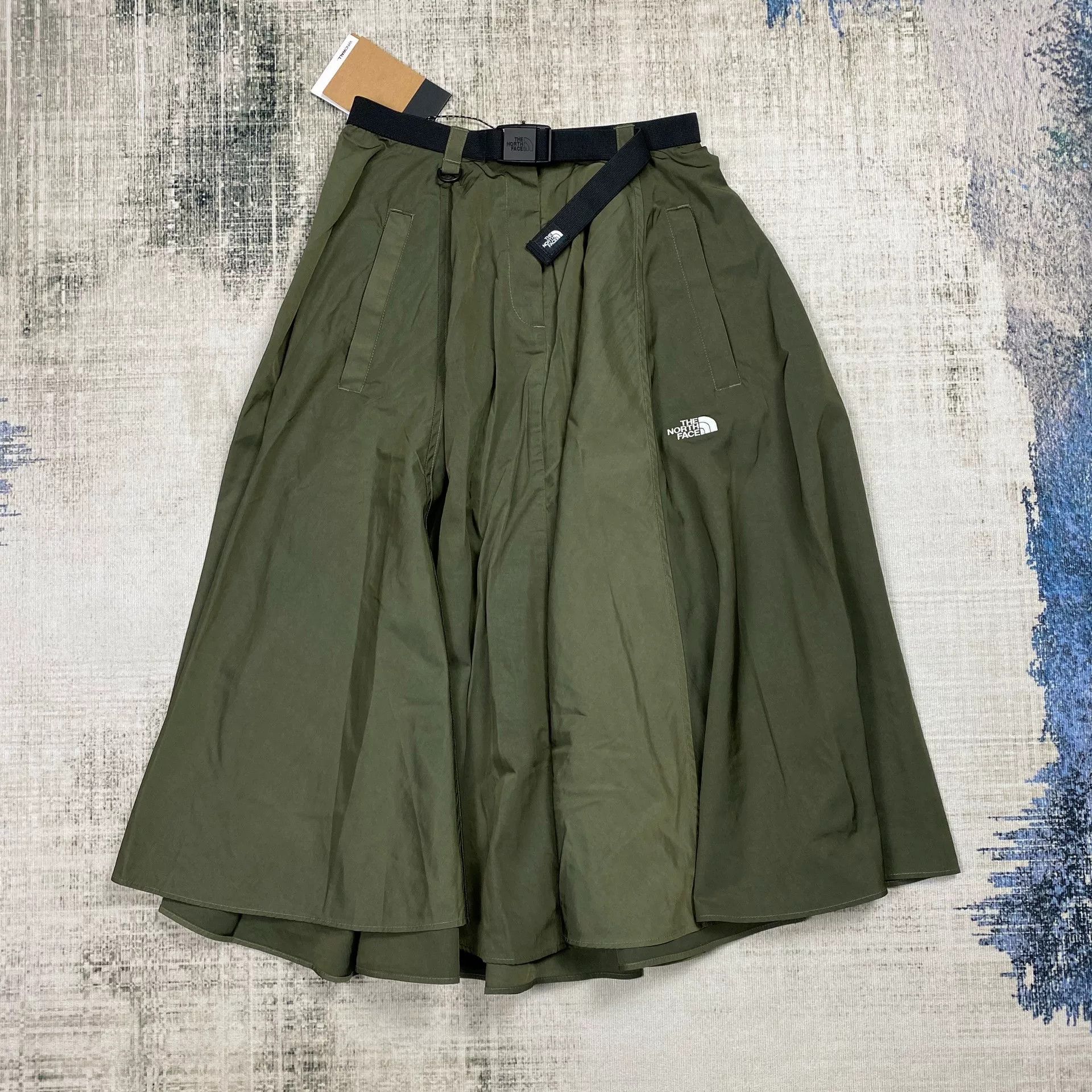The North Face The North Face High-Waist Parachute Skirt Size 27" / US 4 / IT 40 - 1 Thumbnail