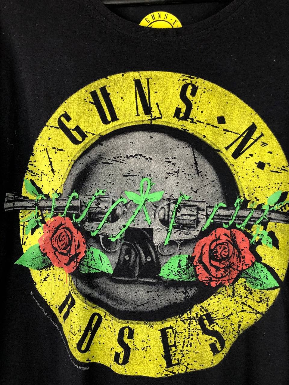 Band Tees × Guns N' Roses × Vintage Vintage Mens Guns N Roses Tee T-Shirt Big Logo Size US XL / EU 56 / 4 - 2 Thumbnail