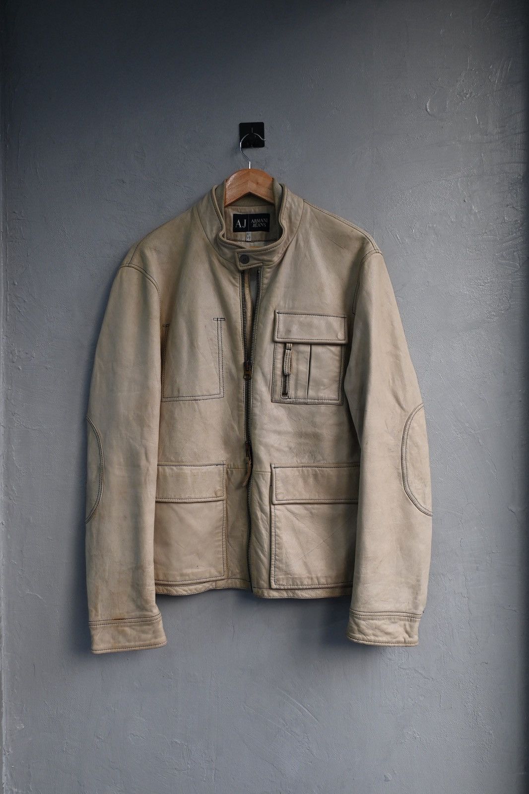 Emporio Armani Emporio Armani 2000’s natural distressed lamb leather jacket Size US M / EU 48-50 / 2 - 5 Thumbnail