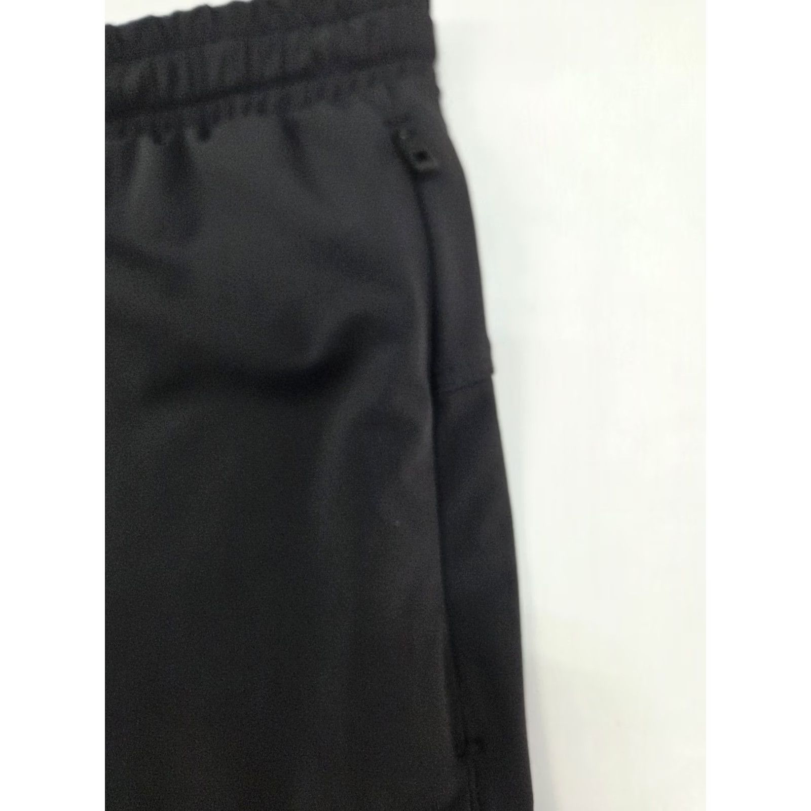 Fabletics Fabletics Mens Athletic Performance Black Shorts Drawstring Zip Pockets 33 L Black Moisture Wicking Athletic Shorts Mens FG Size US 33 - 5 Thumbnail