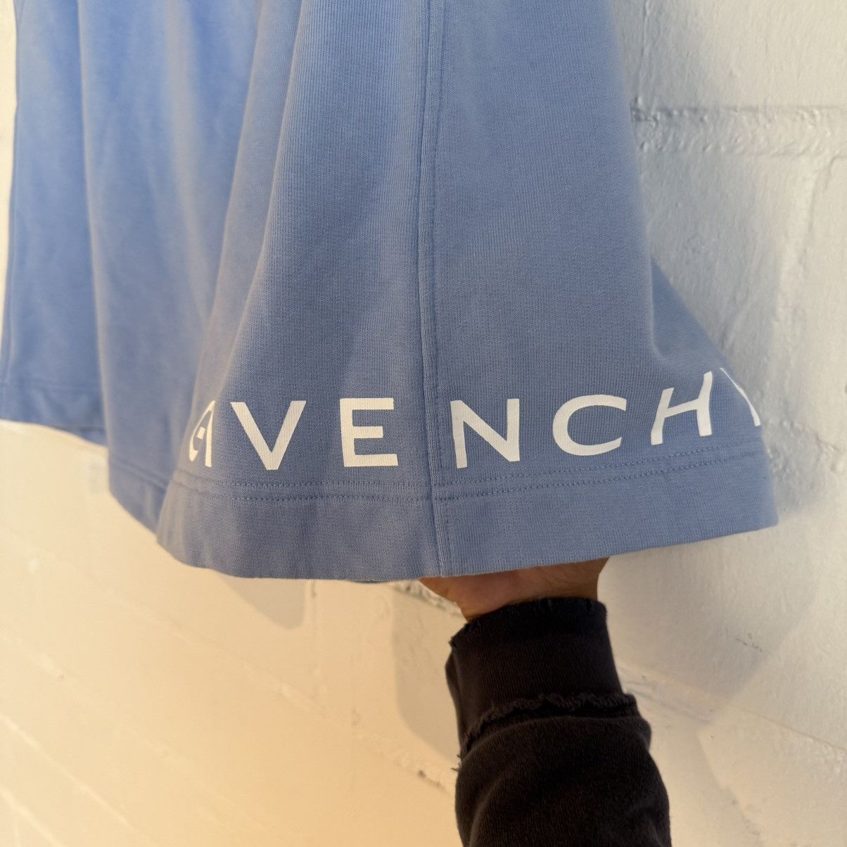 Givenchy Givenchy Light Blue Shorts Size US 36 / EU 52 - 2 Thumbnail