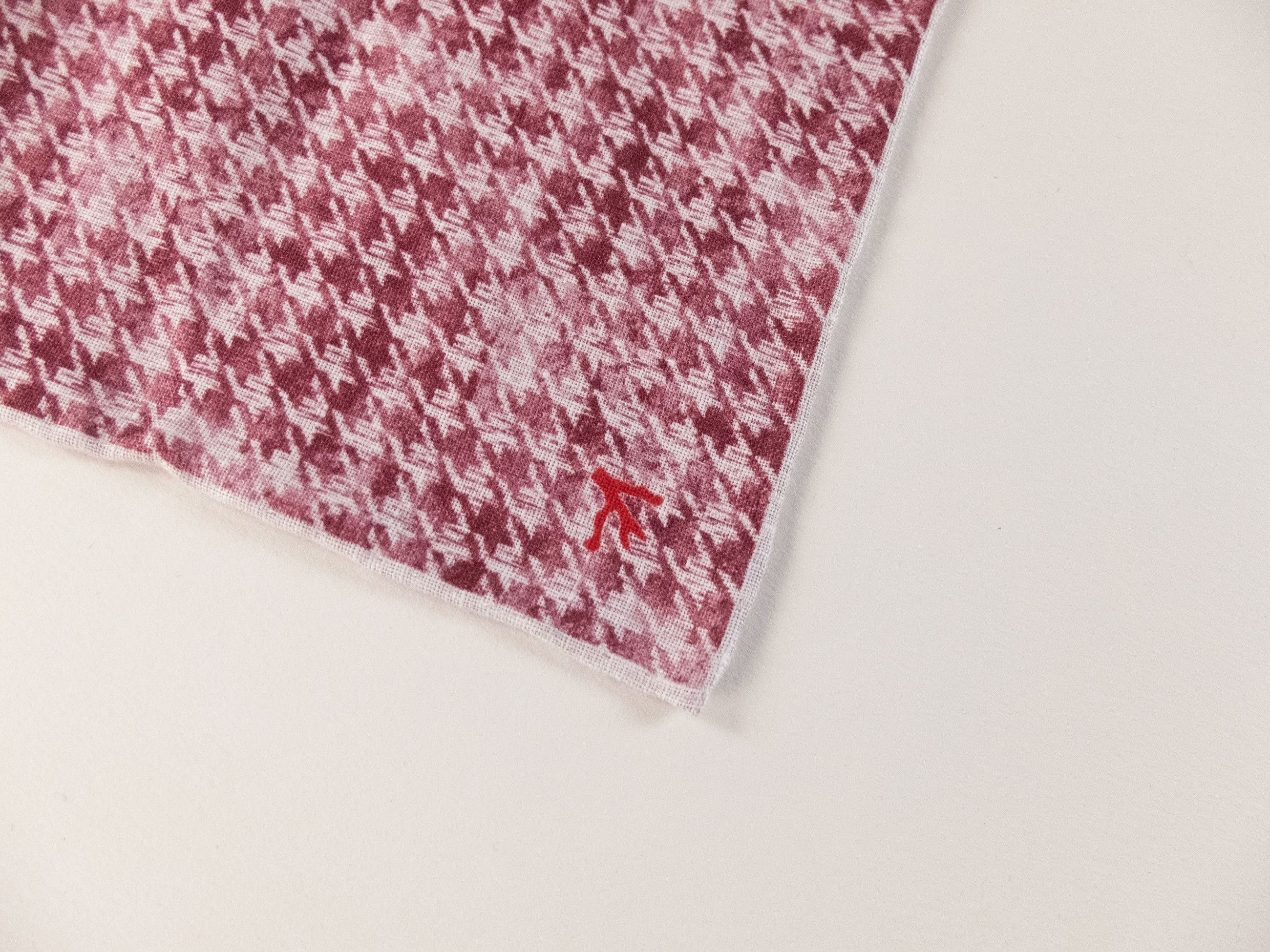 Isaia ISAIA pink white houndstooth plaid linen pocket square Size ONE SIZE - 2 Thumbnail