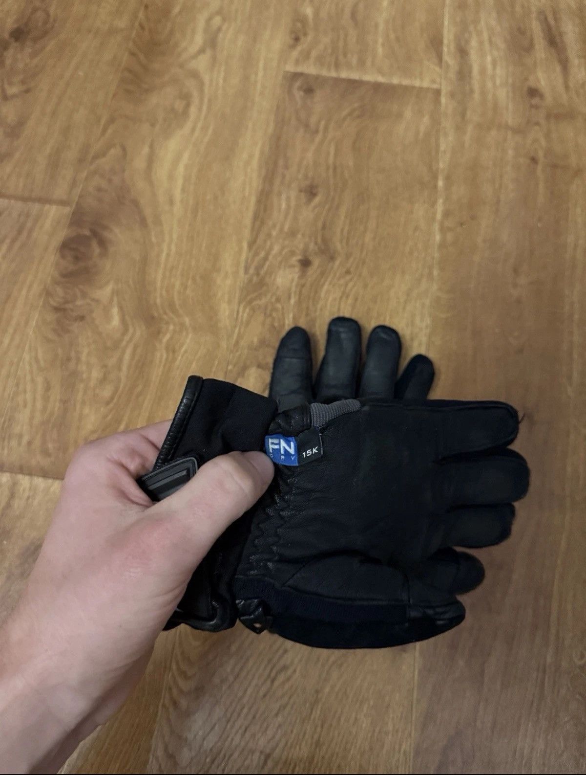 Oakley Oakley Ski Gloves Motorcycle Huge Logo FN Dry Sz L Size ONE SIZE - 3 Thumbnail
