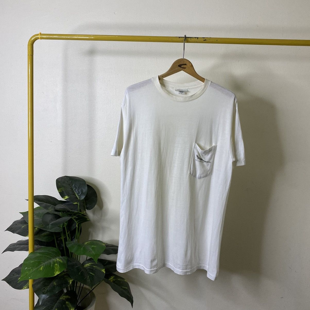 Banana Republic Vintage 1990s Banana Republic Map T Shirt Size US L / EU 52-54 / 3 - 6 Thumbnail