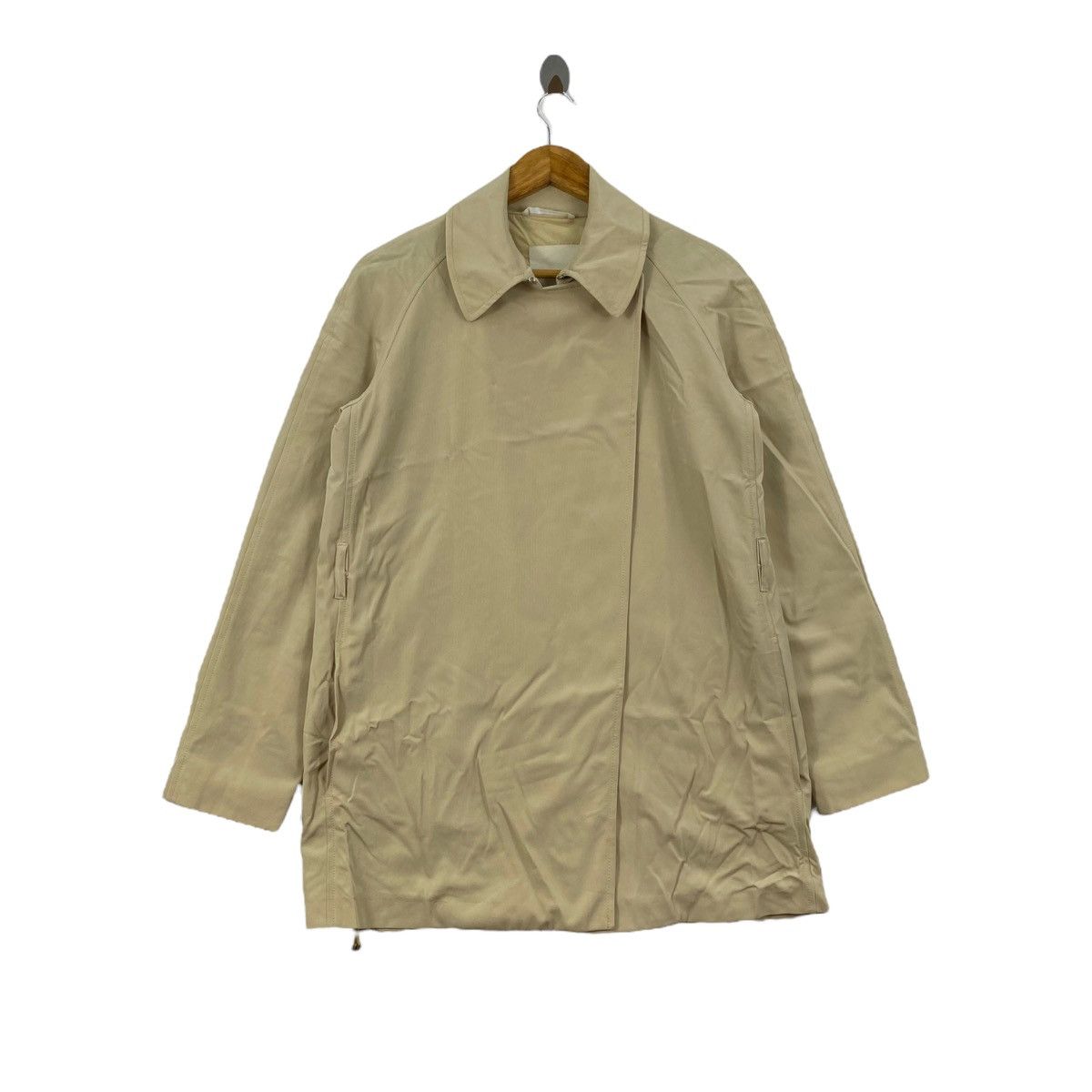 Max Mara S MAX MARA Italy Designer Lycra Plain Cream Coat Size M / US 6-8 / IT 42-44 - 1 Thumbnail