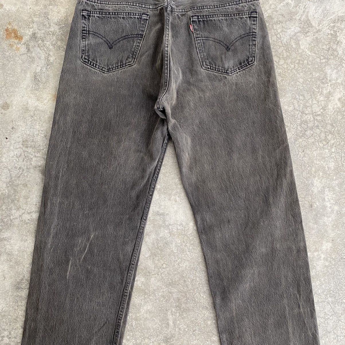 Levi's Size 35x32 Vintage 1995 Levis 501 Faded Black Denim Jeans Size US 35 - 12 Thumbnail
