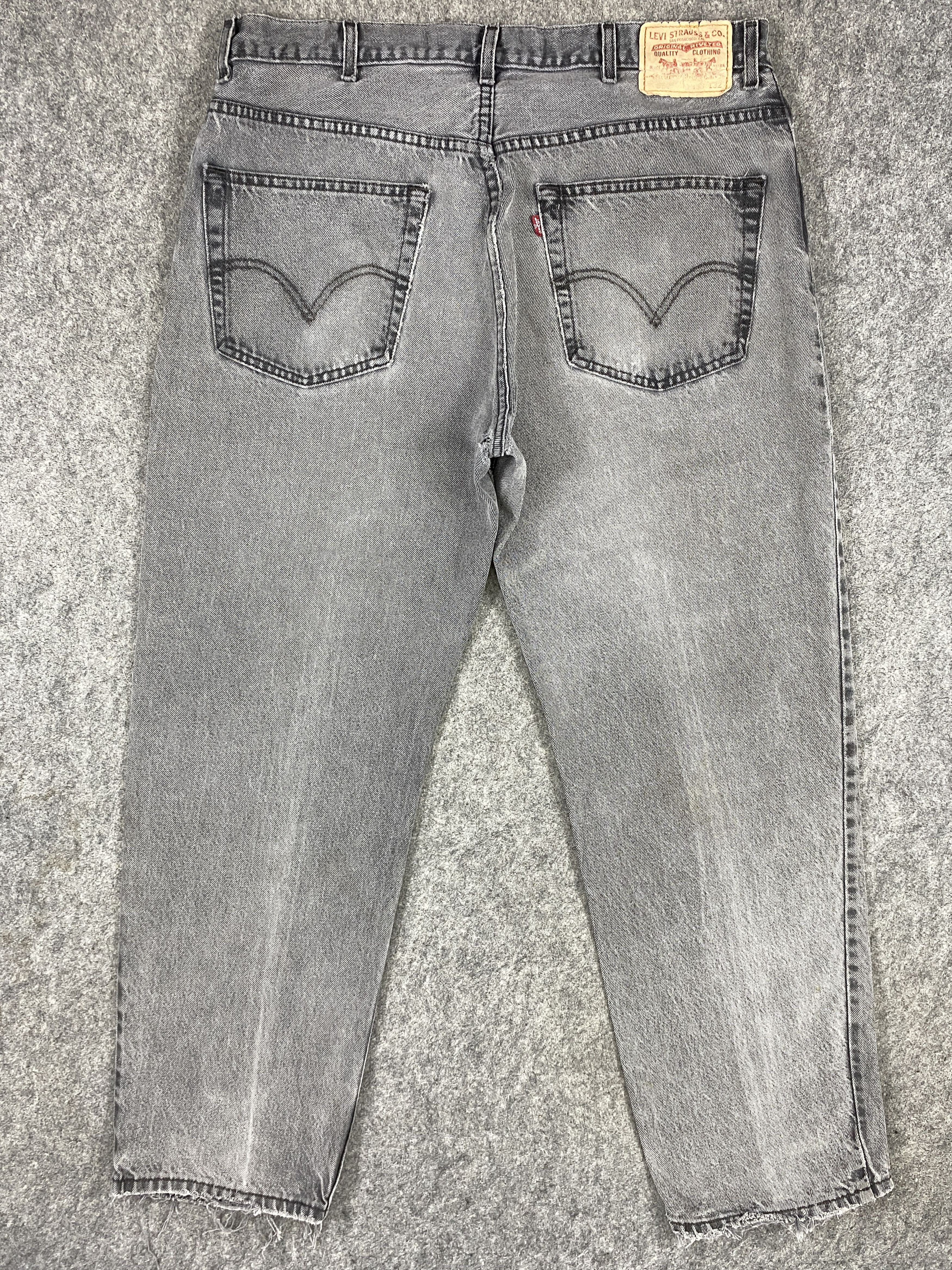 Japanese Brand Grey Vintage Levi's 550 Jeans 37x31 Denim -JN1827 Size US 37 - 2 Thumbnail