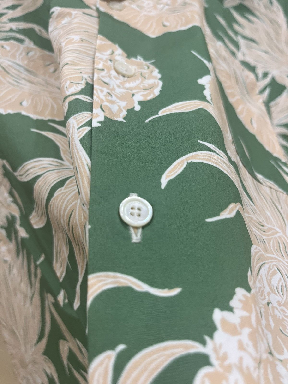 Valentino Pineapple print bowling shirt size 46 Size US S / EU 44-46 / 1 - 10 Thumbnail
