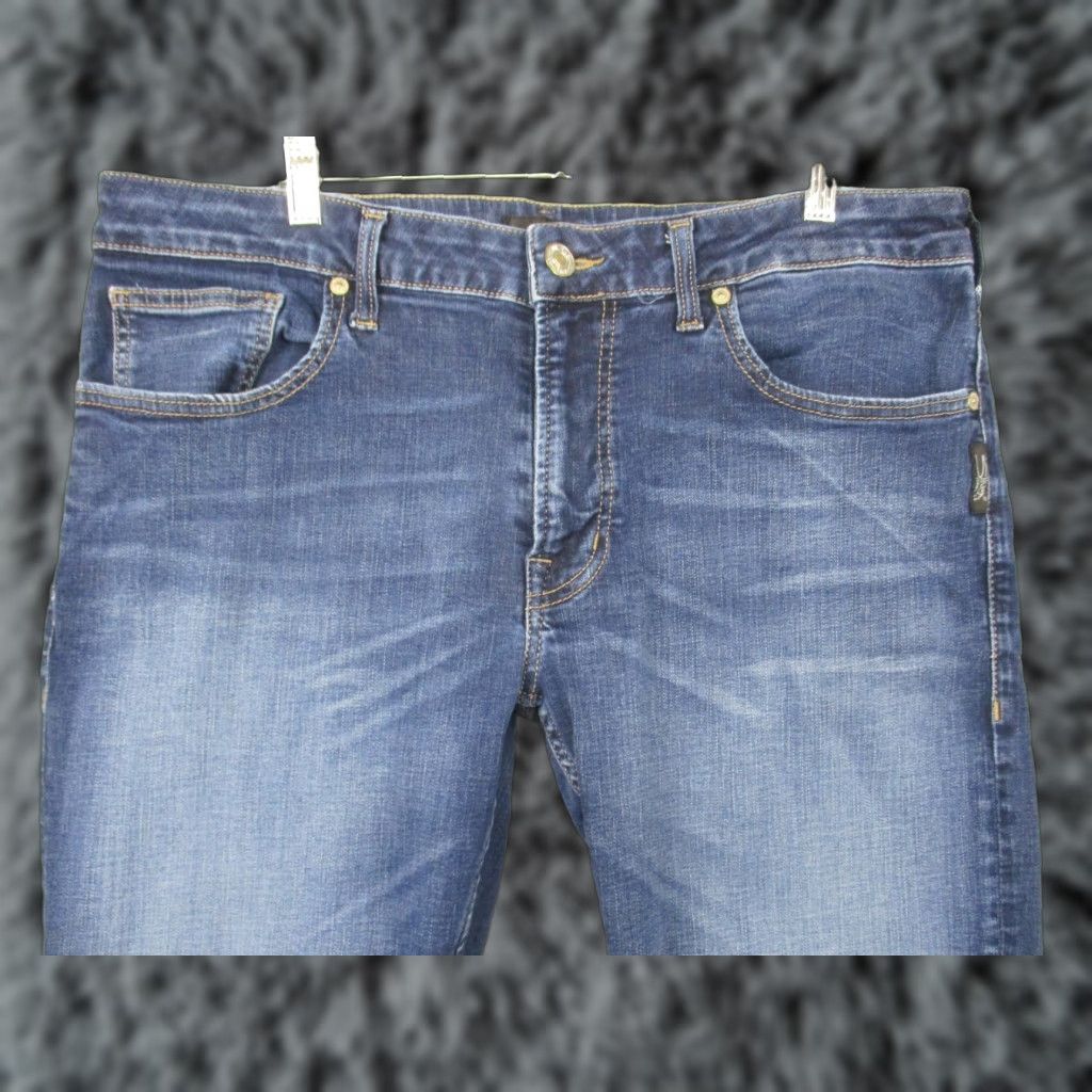 Silver Jeans Co. Silver Jeans Jeans 36x31 Straight Stretch Blue Distressed Mens Regular Denim 5-Pocket Blue Jeans Zac Century? Size US 36 / EU 52 - 1 Thumbnail