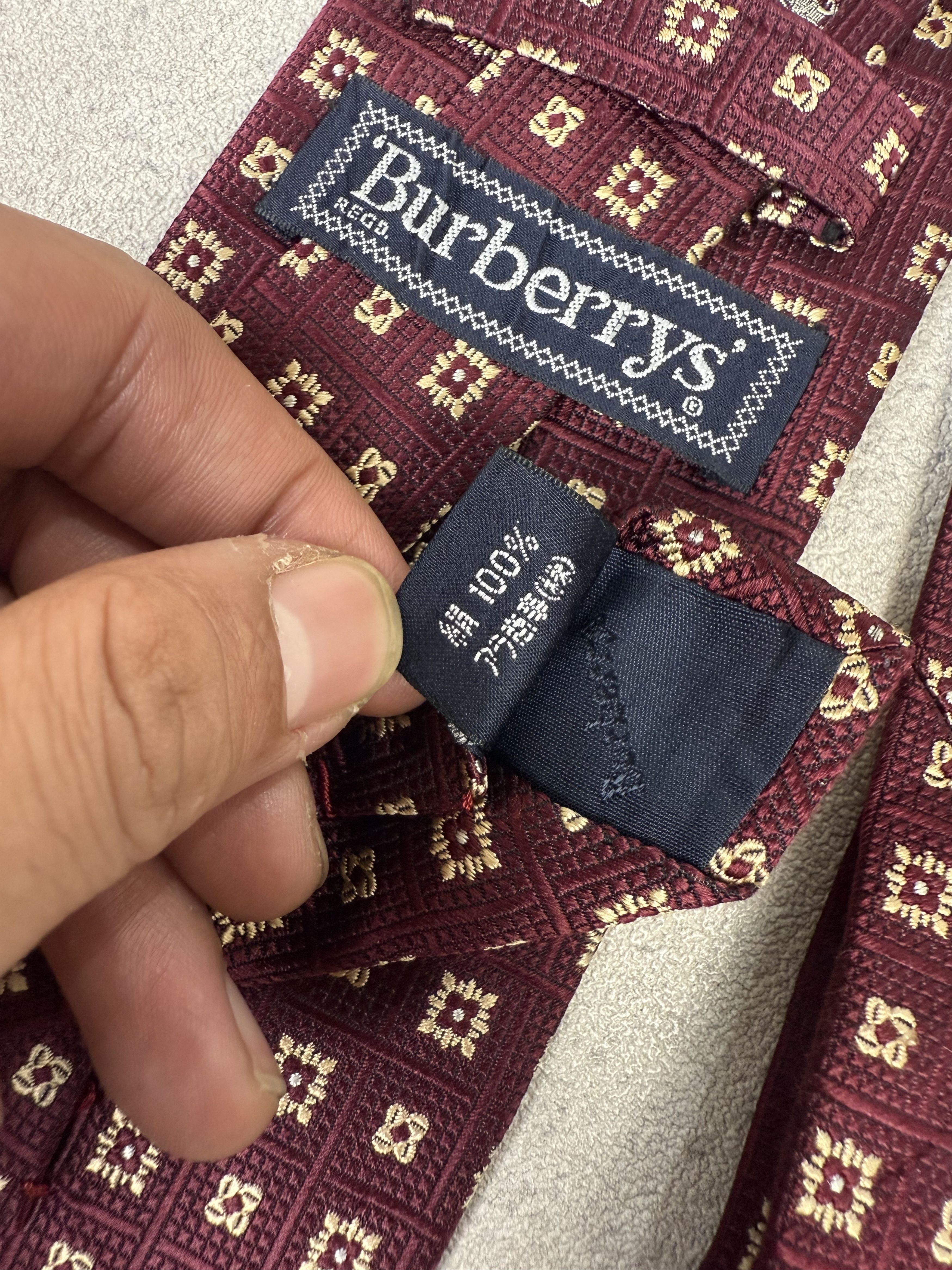 Burberry Vintage Burberry Ties Size ONE SIZE - 6 Thumbnail