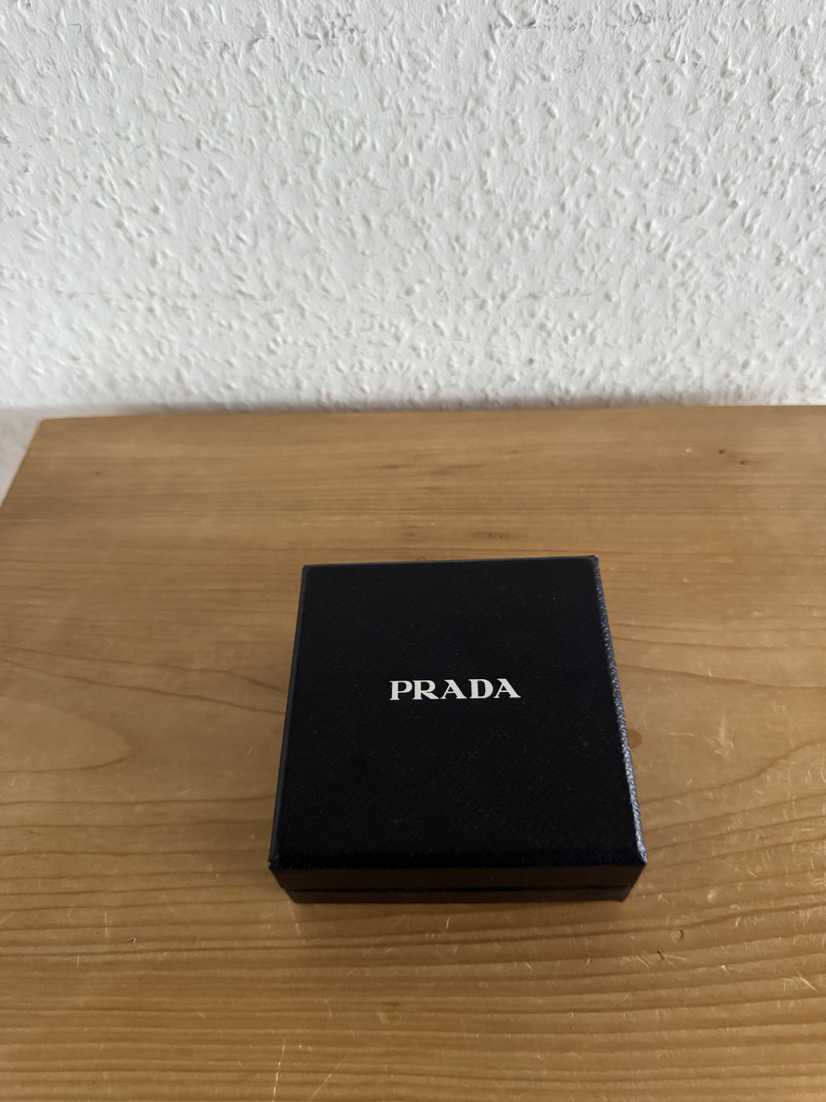 Prada Poodle Charm Bracelet Size ONE SIZE - 8 Thumbnail