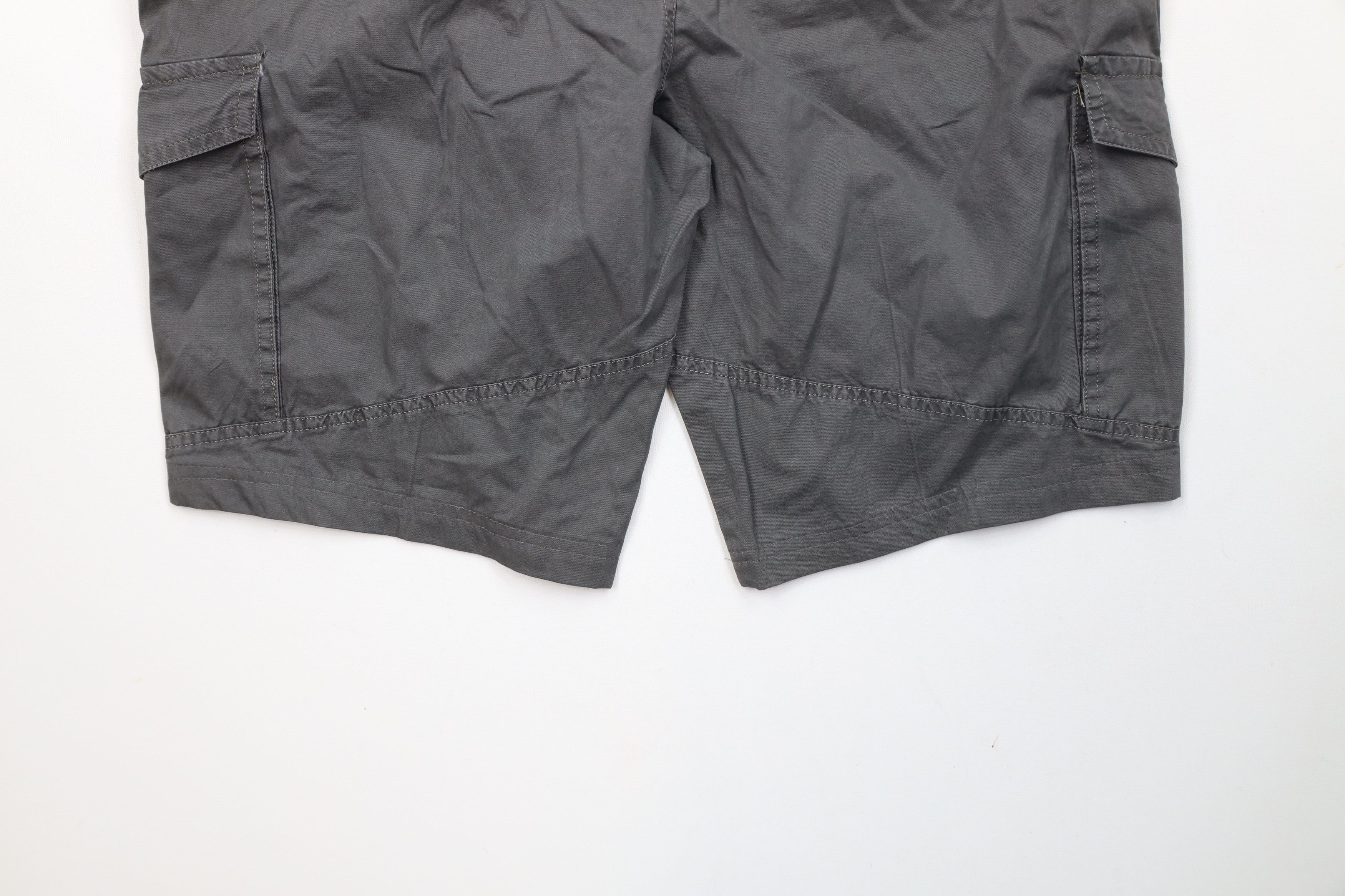 Vintage Vintage Jeep Motors Spell Out Baggy Fit Cargo Shorts Gray Size US 34 / EU 50 - 13 Thumbnail