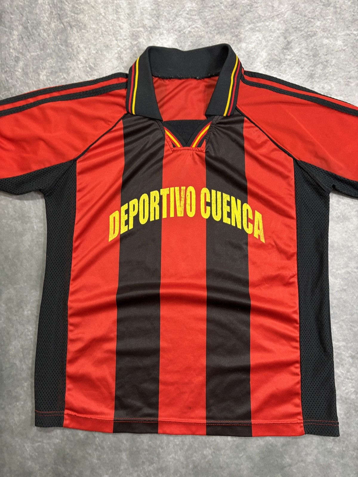 Vintage 1990s Vintage Deportivo Cuenca Jersey Soccer Collar Ecuador Size US S / EU 44-46 / 1 - 3 Thumbnail