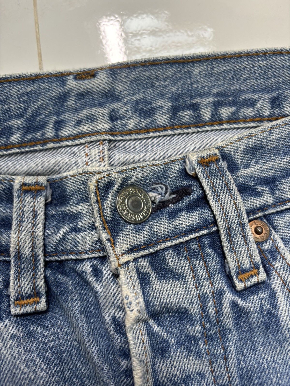Levi's × Undercover Vintage Levis 501 Selvedge Button No 524 Distressed Denim Size US 28 / EU 44 - 10 Thumbnail