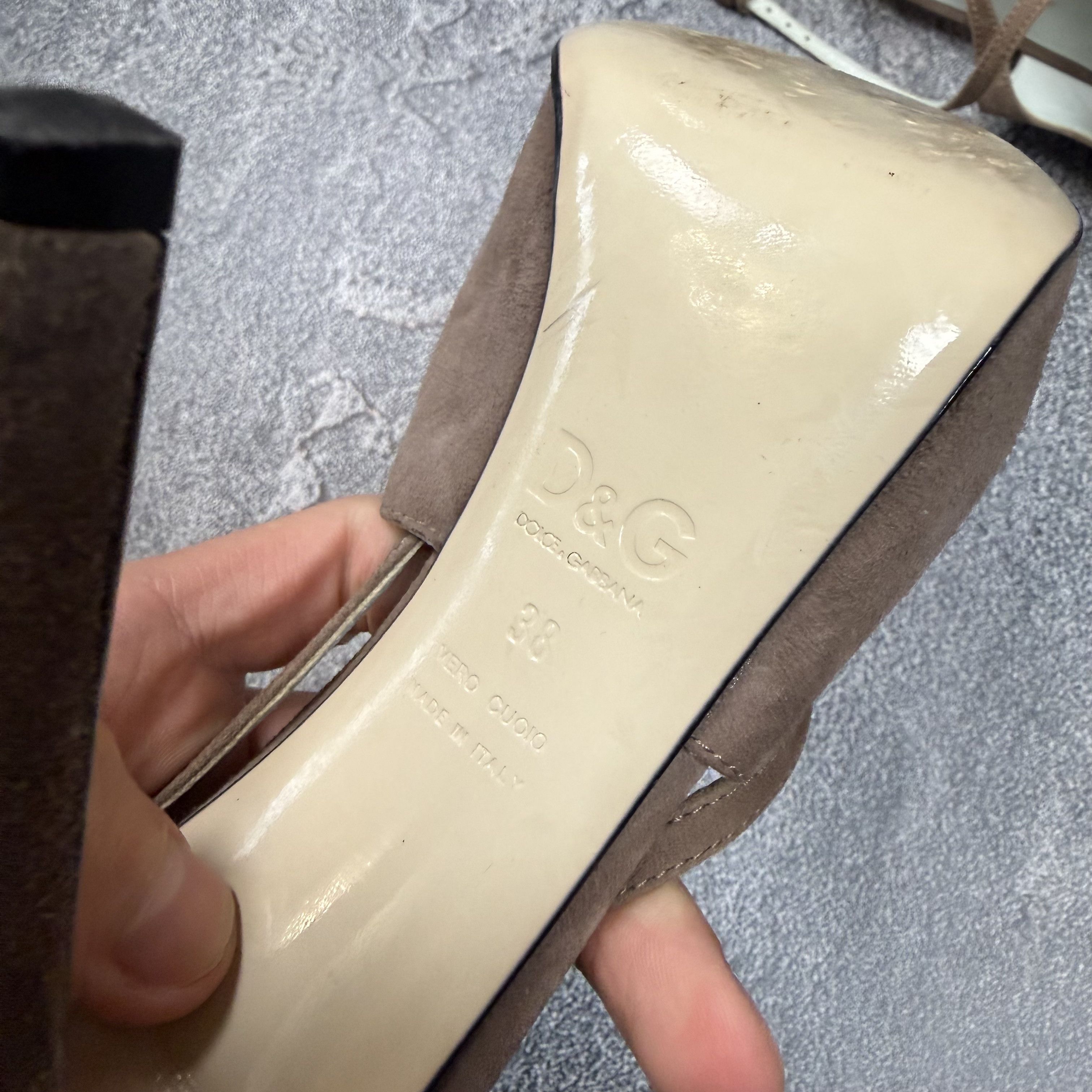 Dolce & Gabbana Dolce & Gabbana D&G Suede Peep Toe Heels Brown Size 38 Size US 8 / IT 38 - 9 Thumbnail