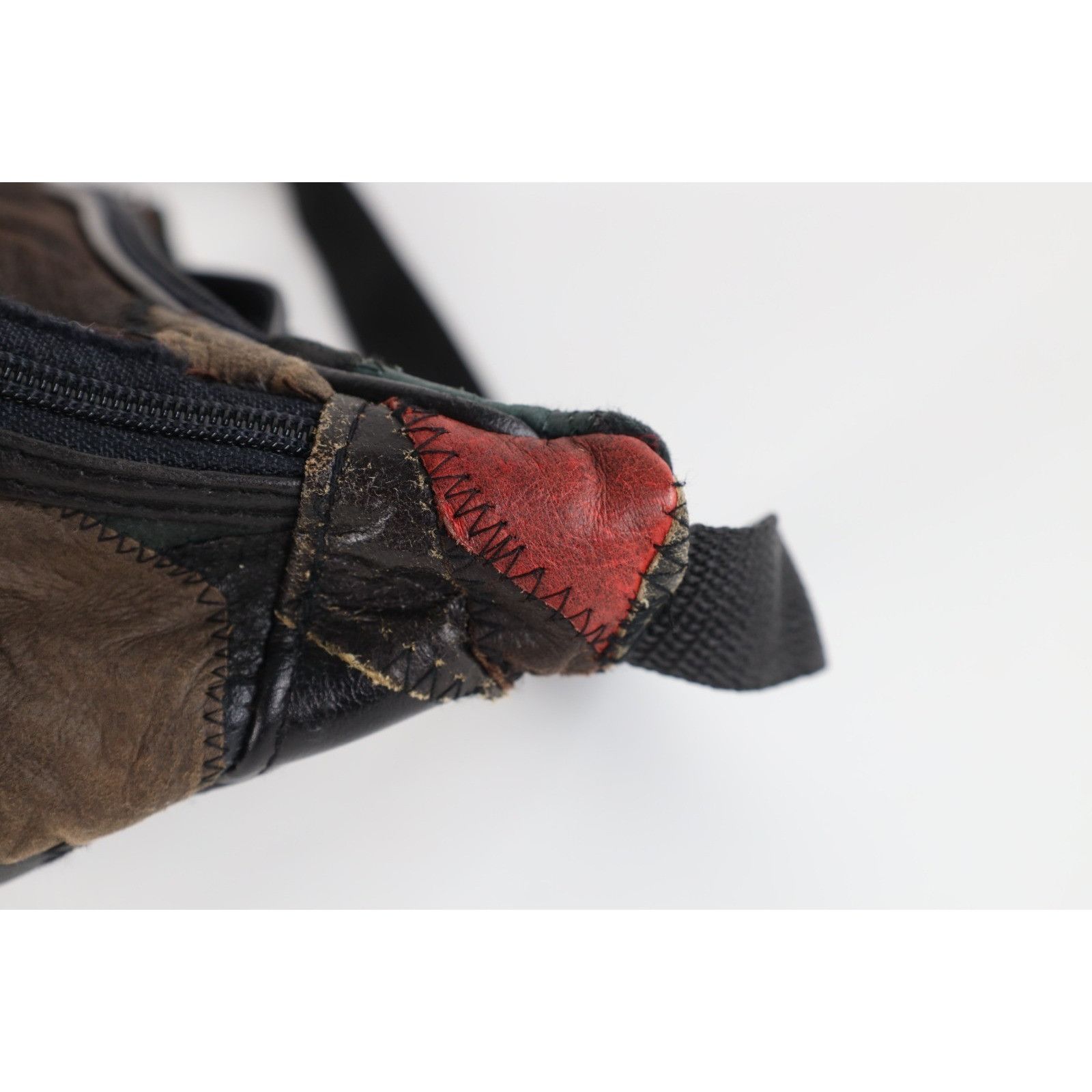 Vintage Vintage 90s Streetwear Distressed Suede Leather Fanny Pack Size ONE SIZE - 4 Thumbnail