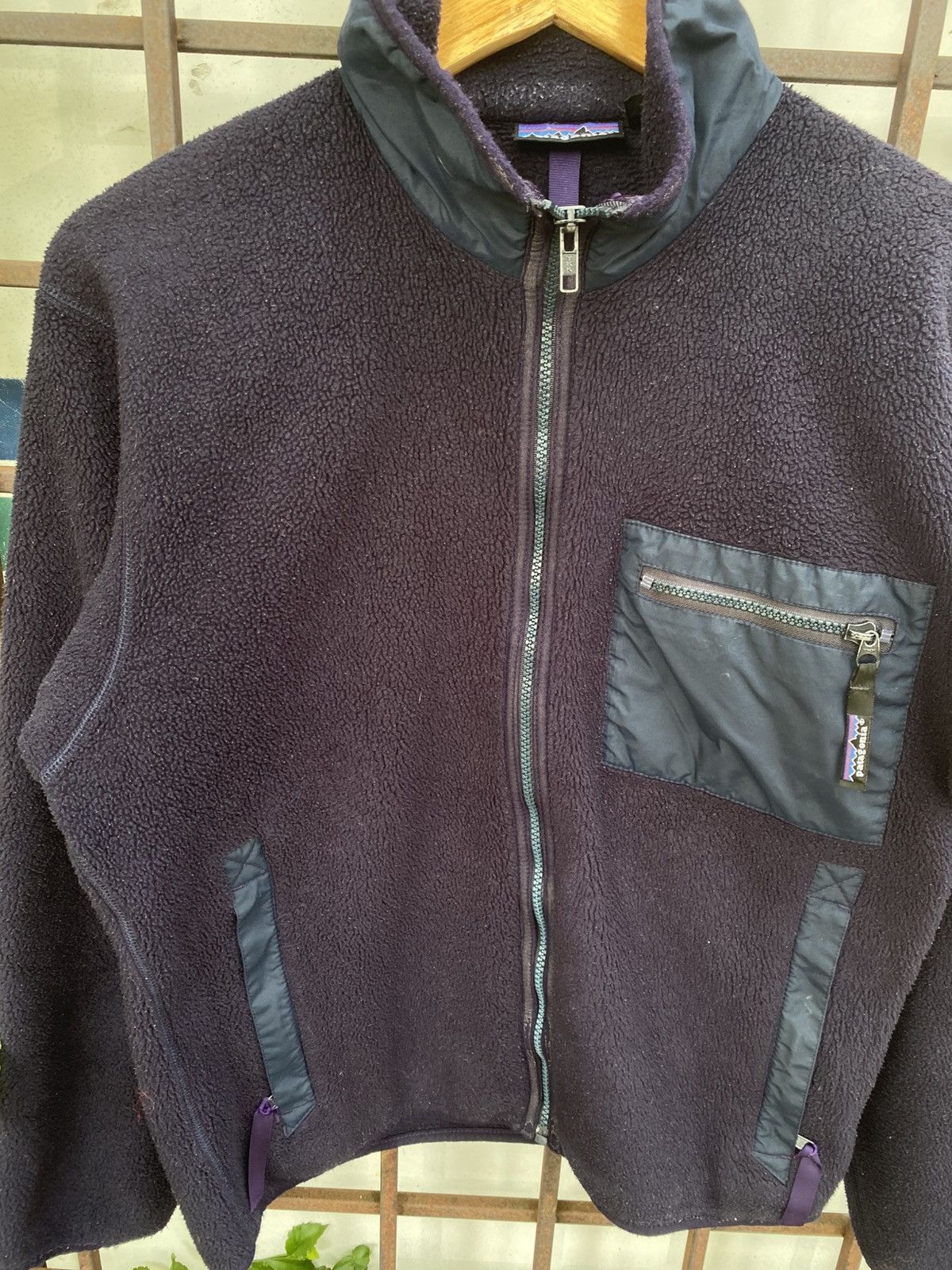 Patagonia Vintage Patagonia Chest Pocket Deep Pile Purple Fleece USA Size US S / EU 44-46 / 1 - 3 Thumbnail